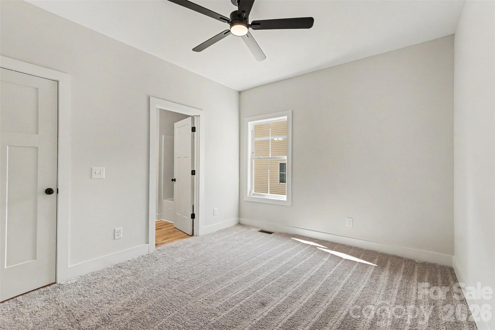 902 W 8th Street Property Photo 15