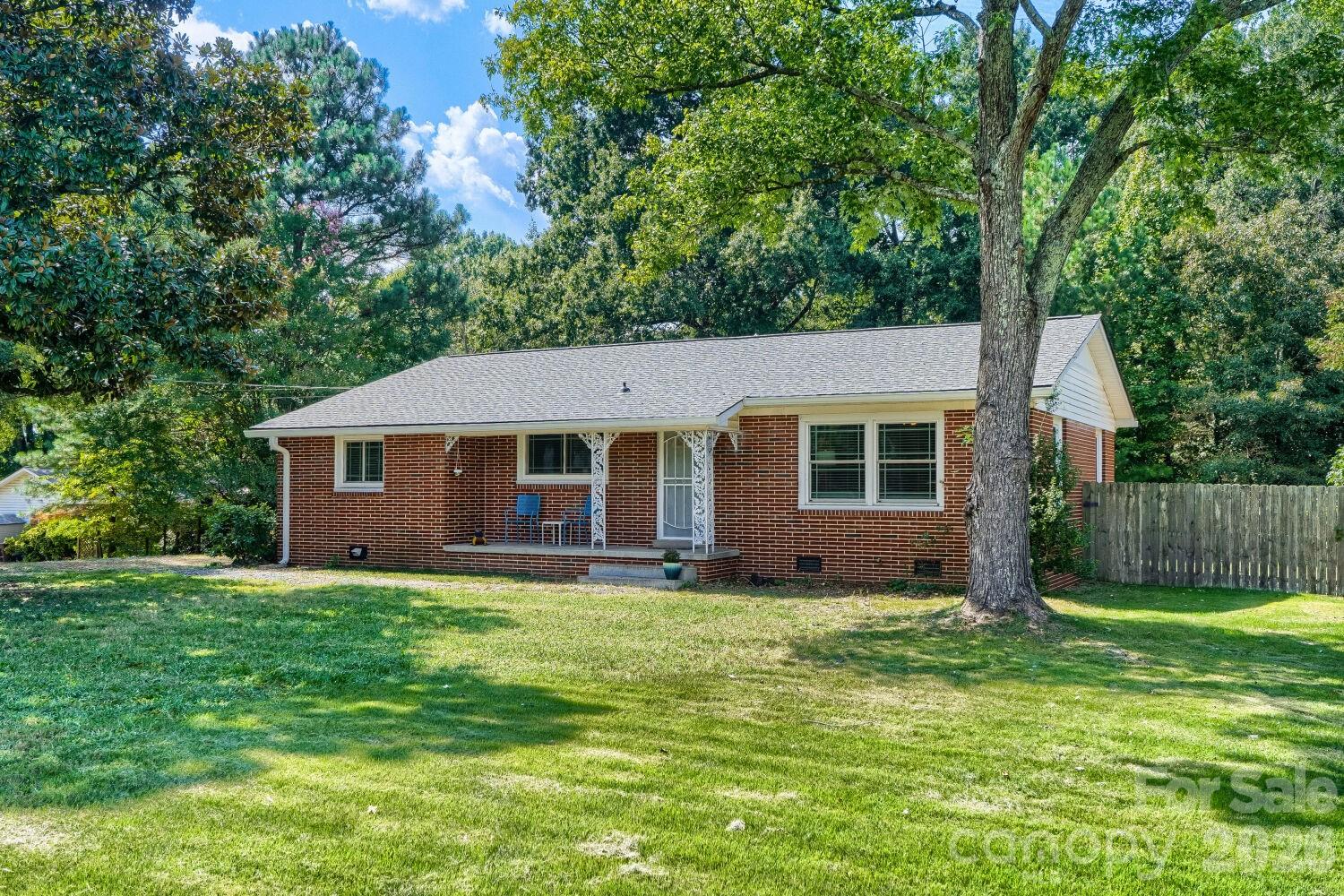 301 Jean Avenue Property Photo 1