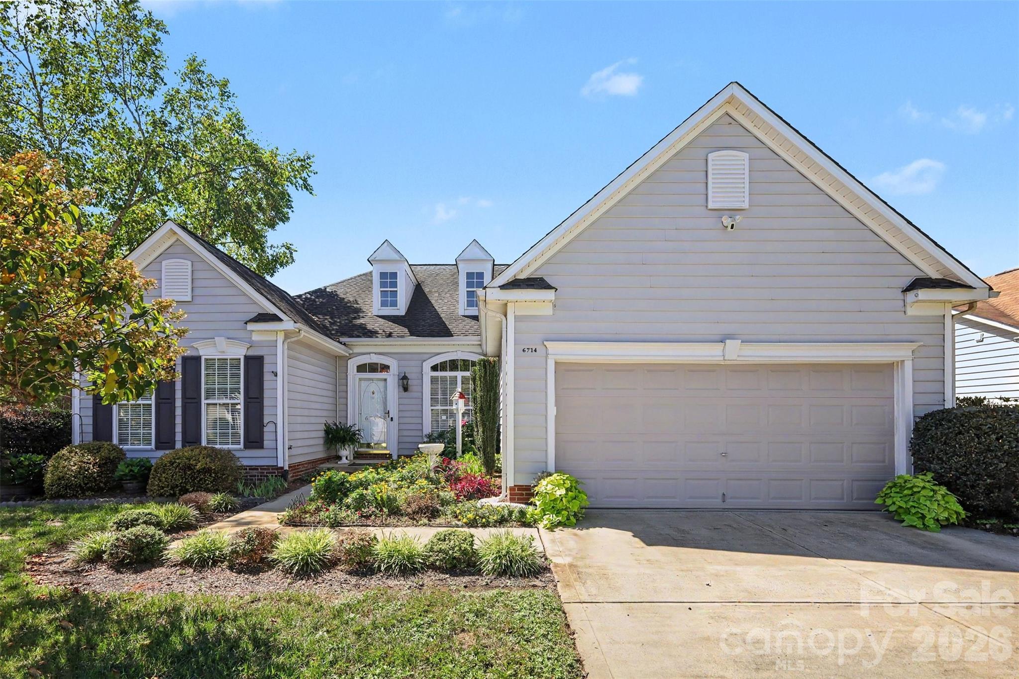 6714 Mimosa Street Property Photo 1