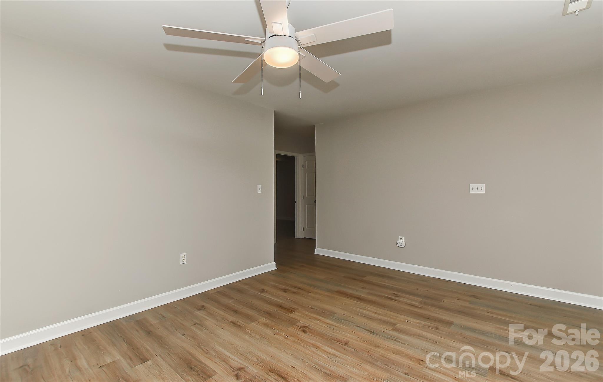 1023 Cranberry Circle Property Photo 4