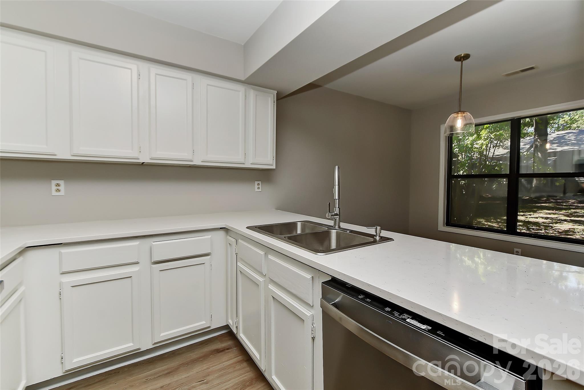 1023 Cranberry Circle Property Photo 6
