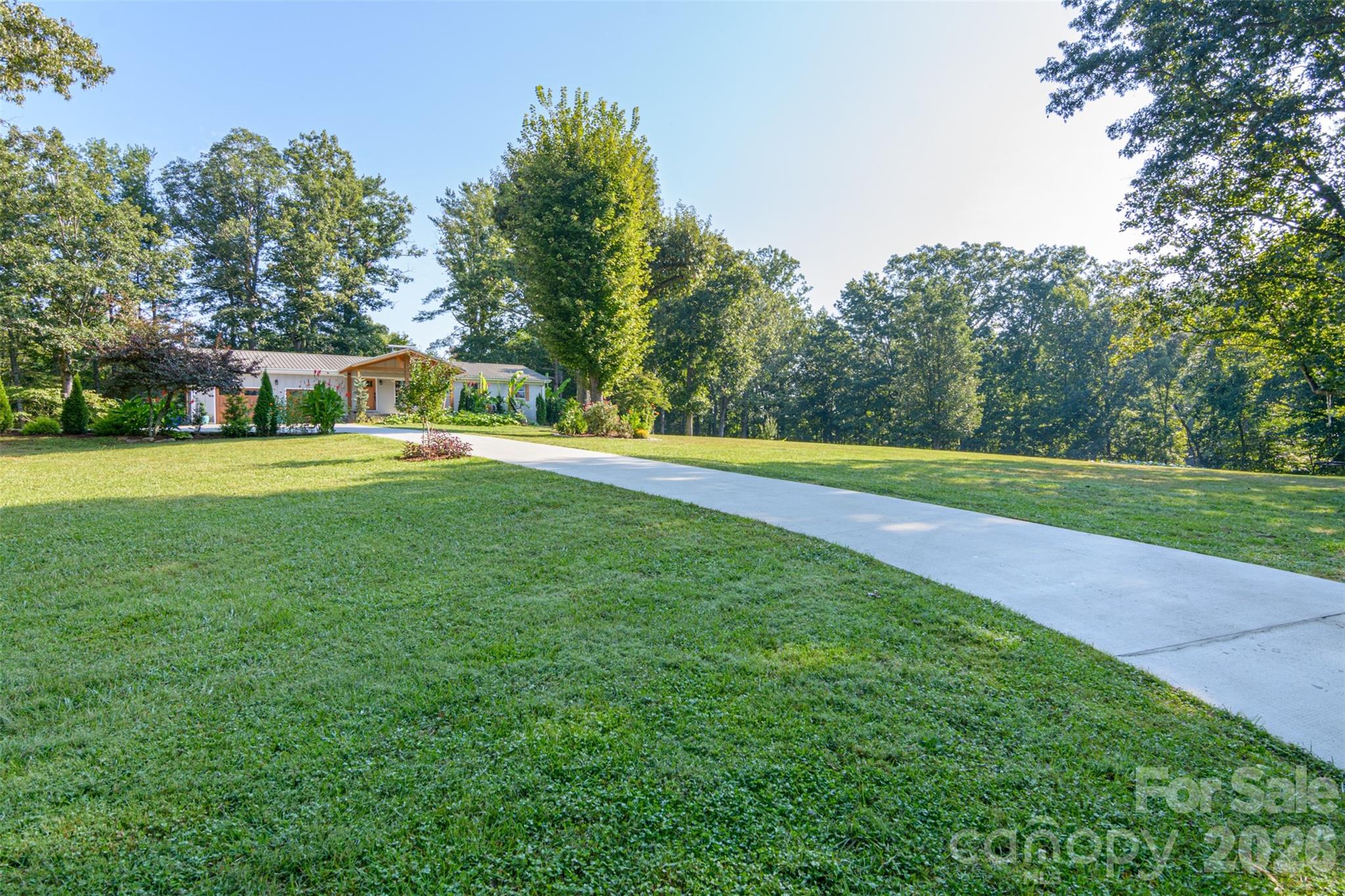 609 Old Mars Hill Highway Property Photo 1