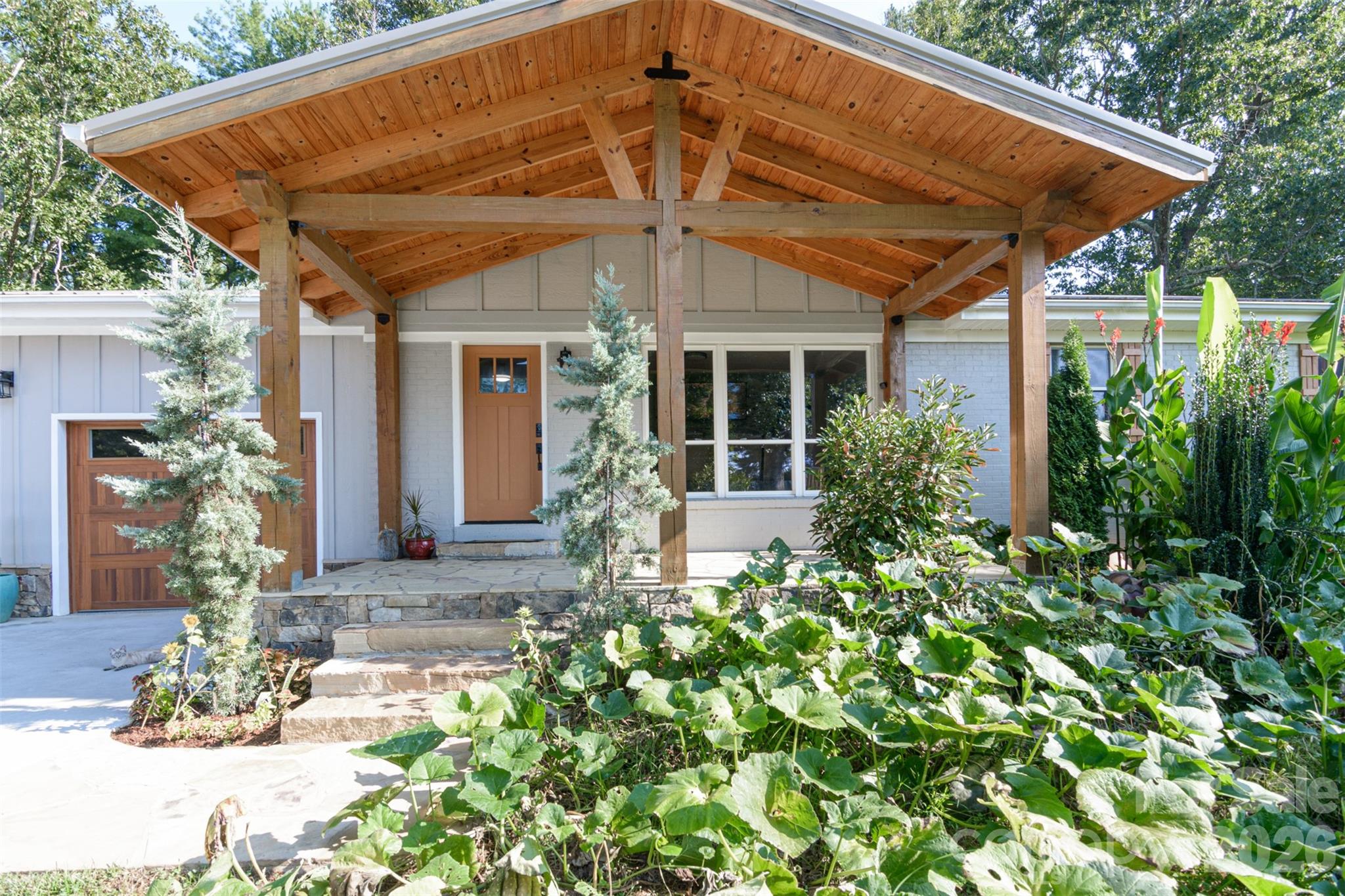 609 Old Mars Hill Highway Property Photo 4