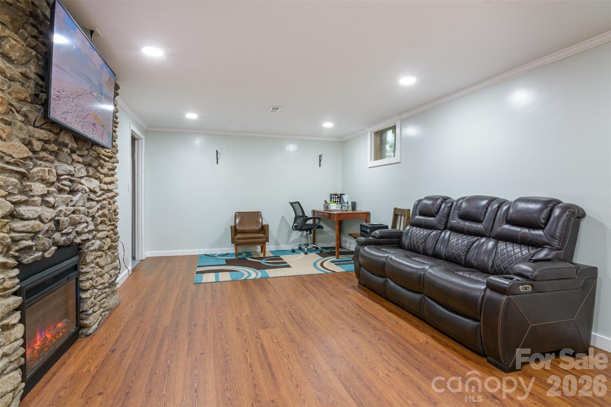 609 Old Mars Hill Highway Property Photo 16