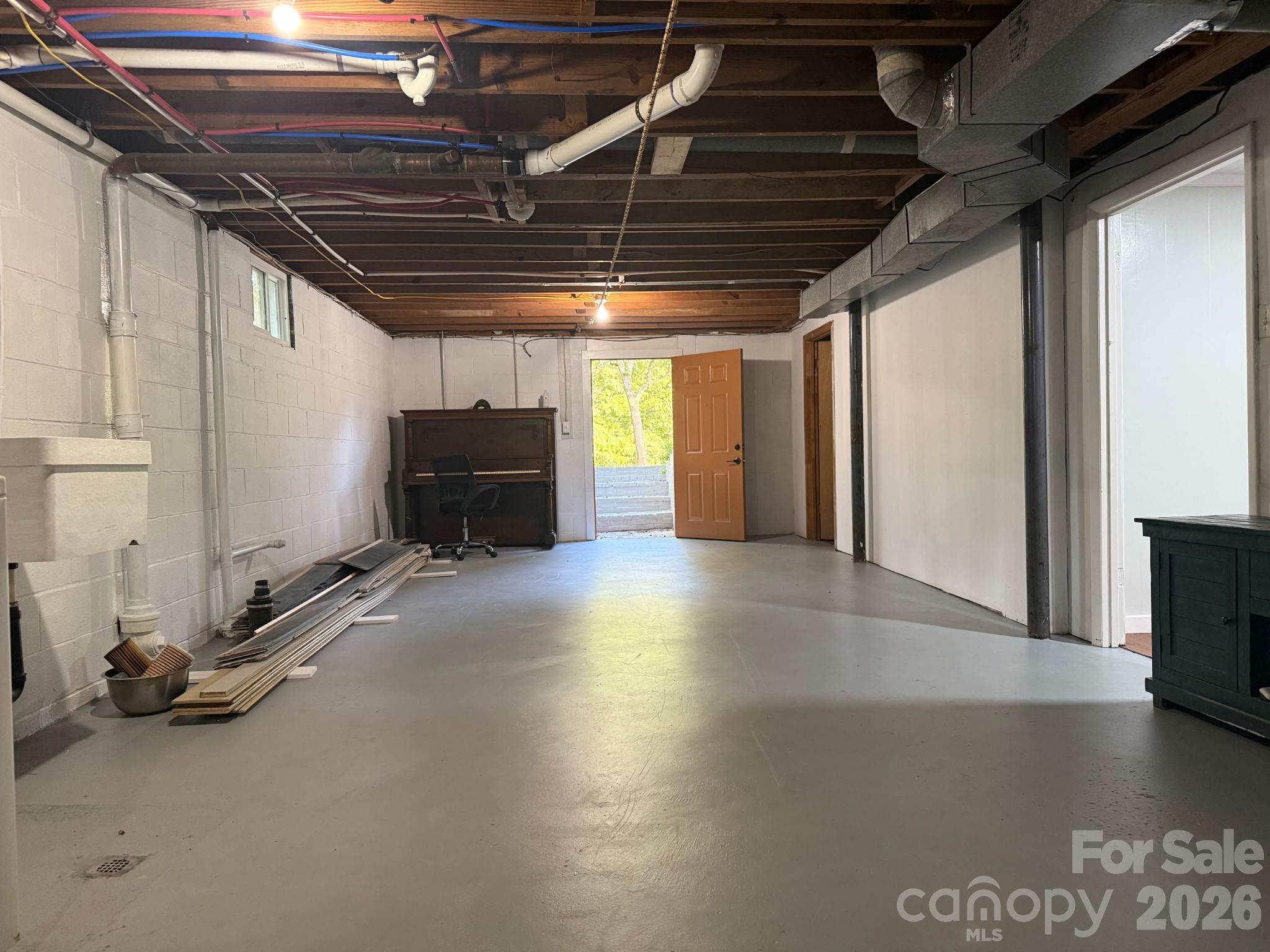 609 Old Mars Hill Highway Property Photo 17