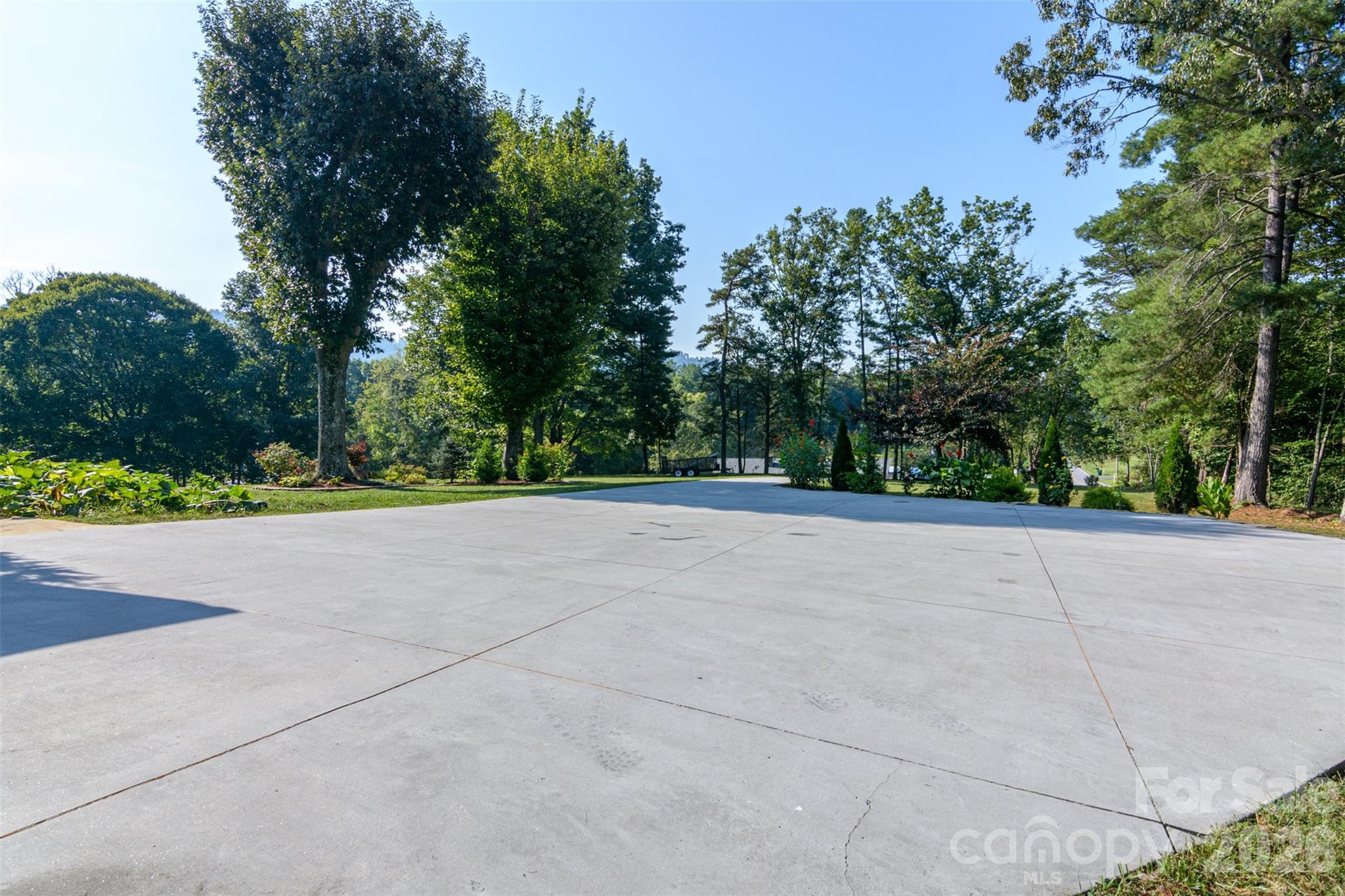 609 Old Mars Hill Highway Property Photo 28