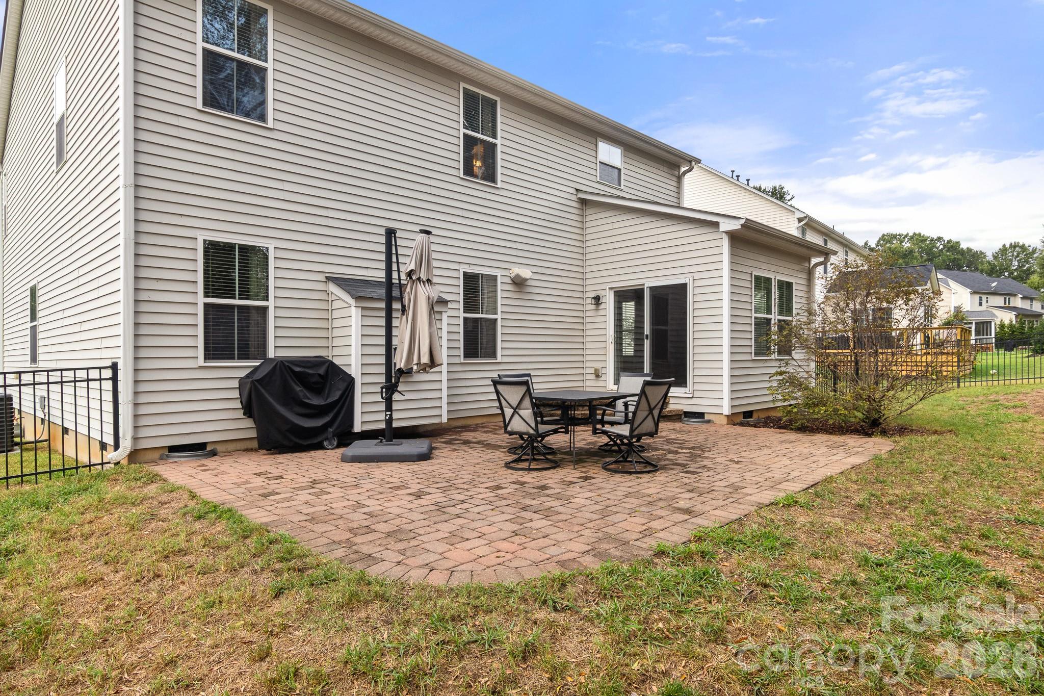338 Lorraine Road Property Photo 5