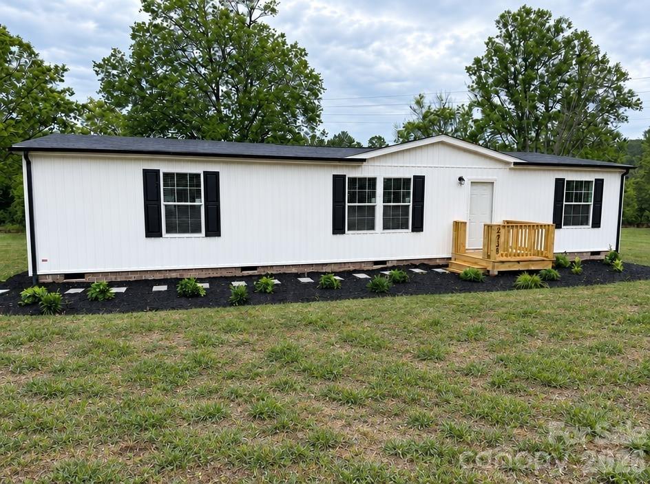 2735 Piney Road Property Photo 1