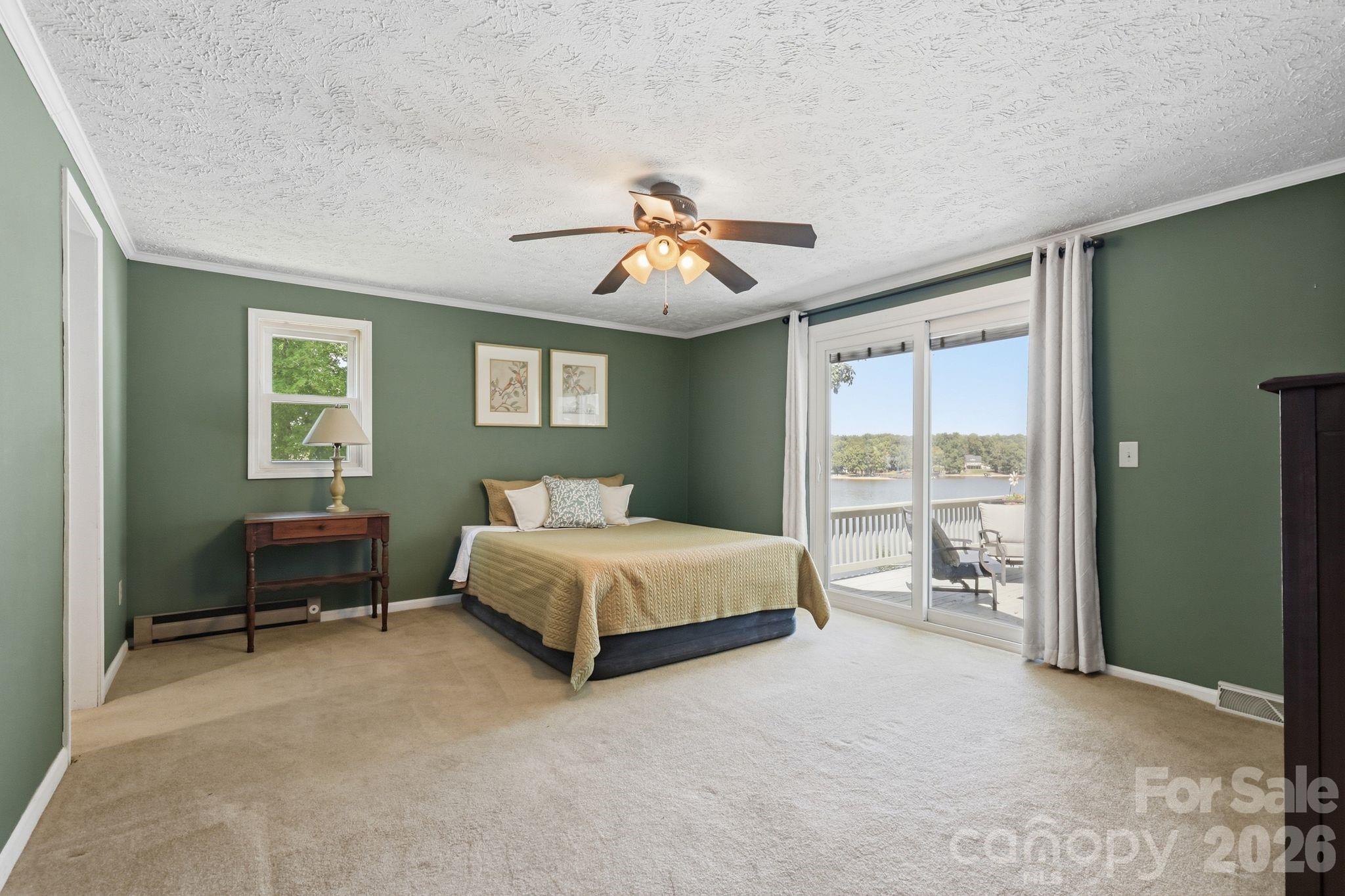 380 Lake Landing Drive Property Photo 12