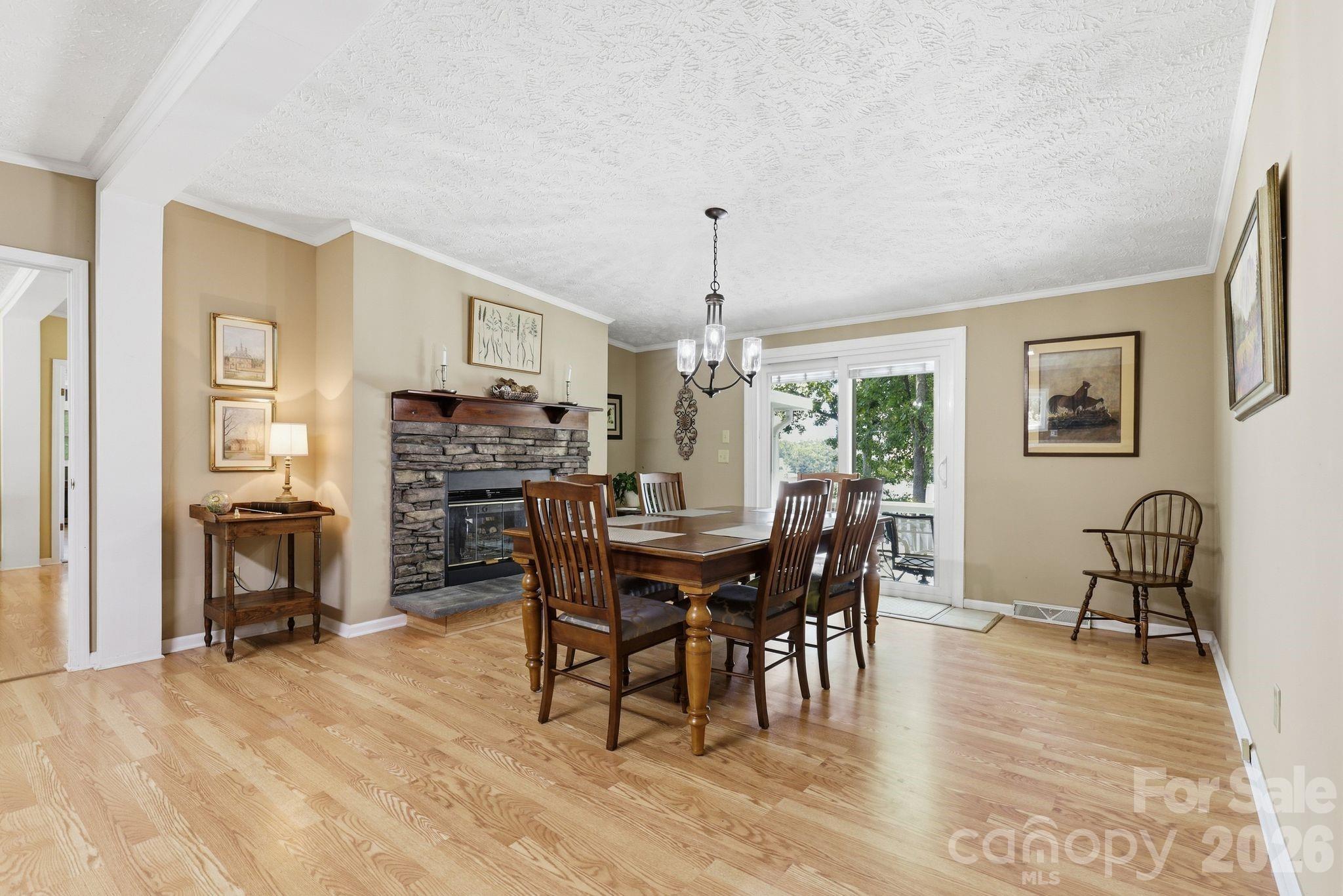 380 Lake Landing Drive Property Photo 18