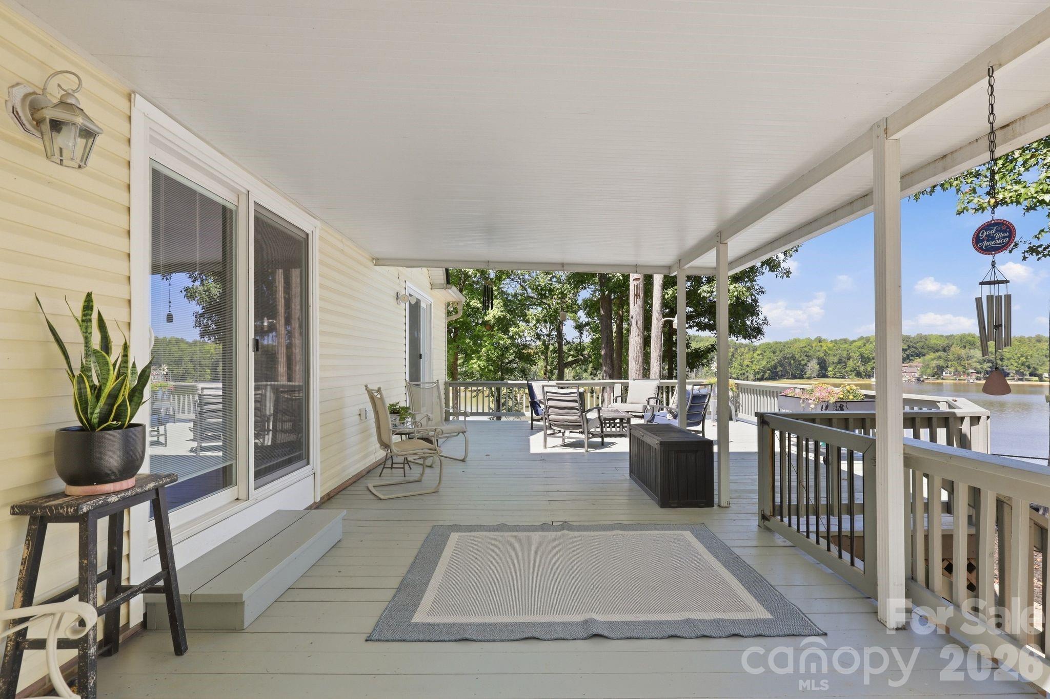 380 Lake Landing Drive Property Photo 34