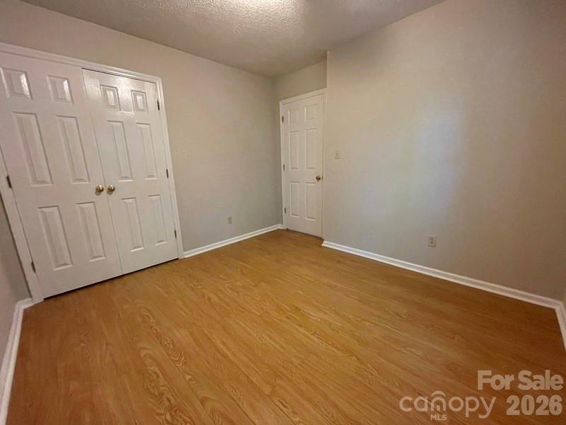3705 Sandberry Drive Property Photo 8