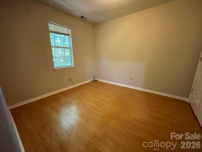 3705 Sandberry Drive Property Photo 9