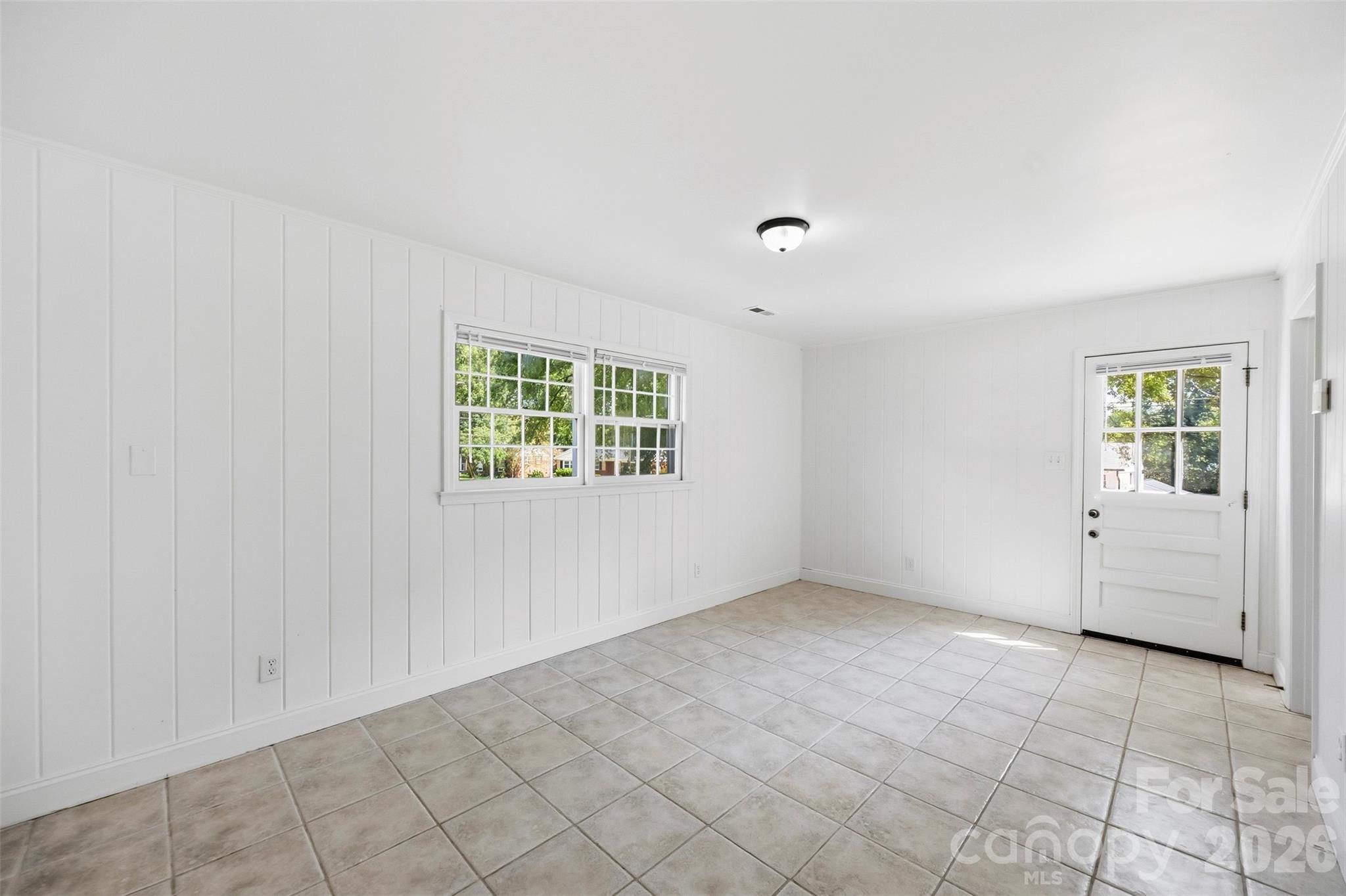 4700 Woodway Place Property Photo 5