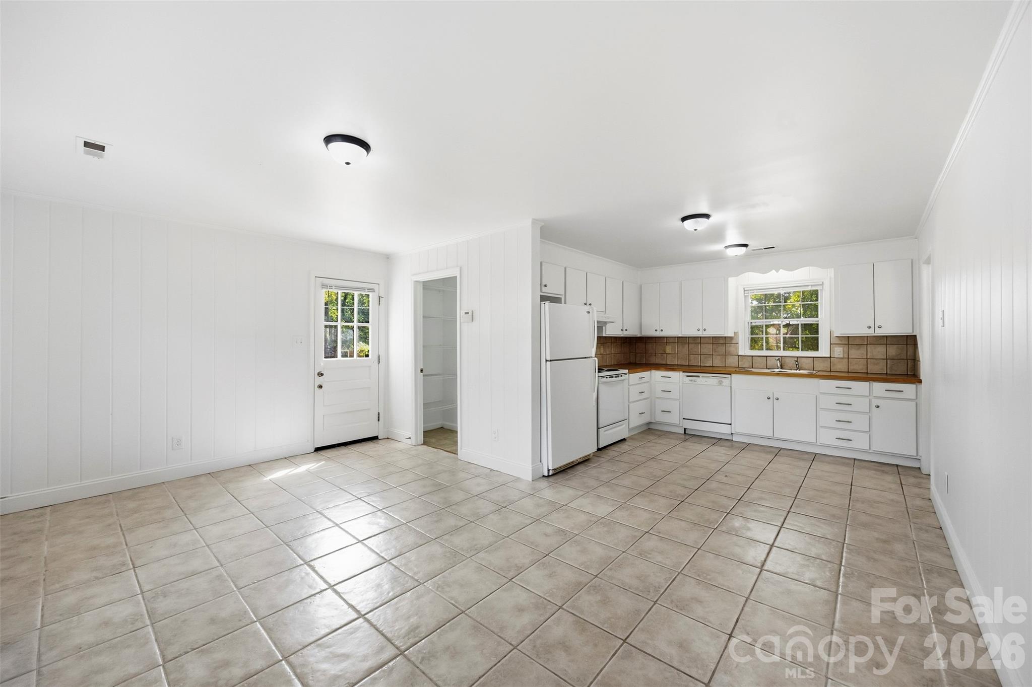 4700 Woodway Place Property Photo 7