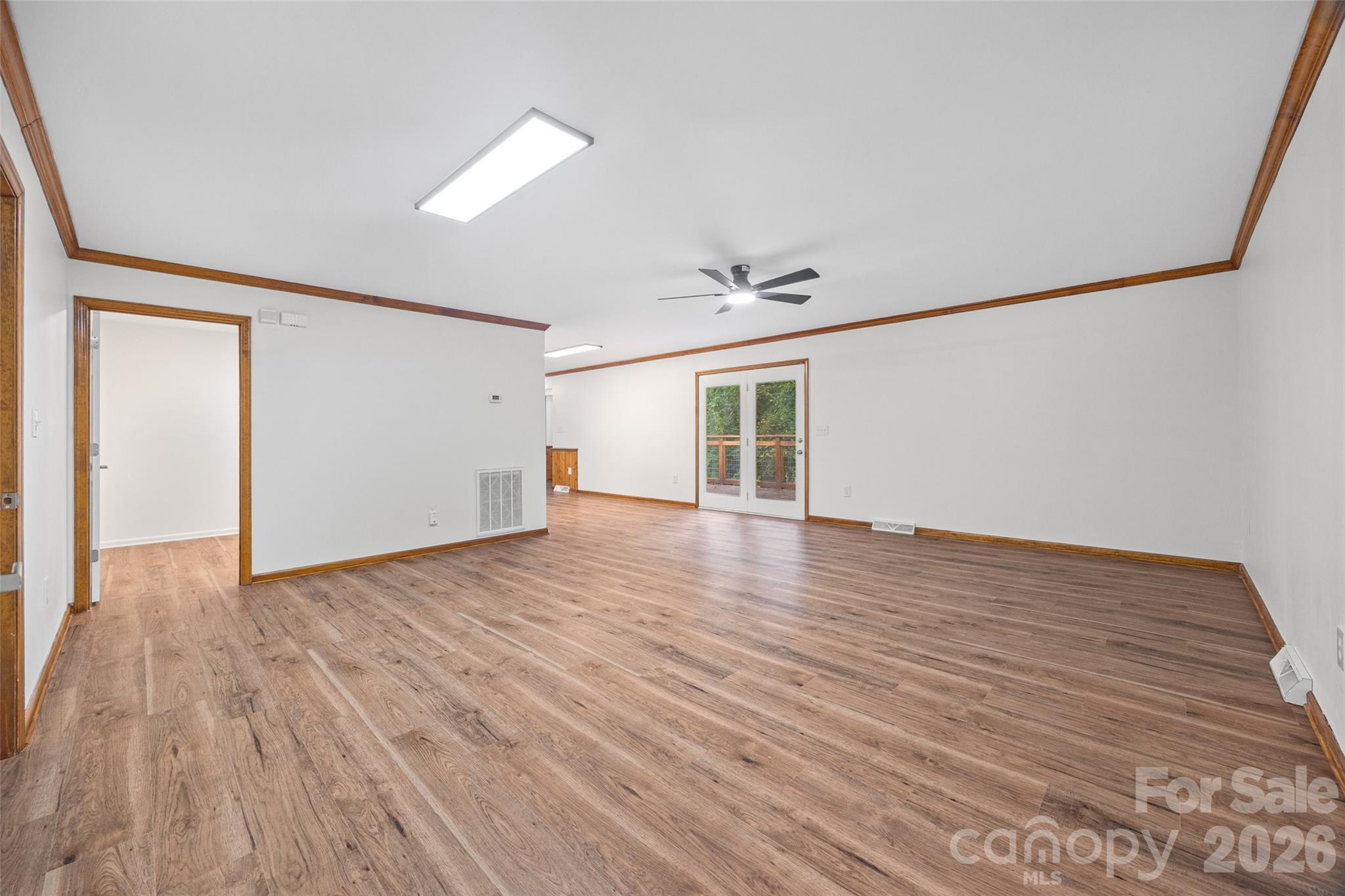 281 Schoolside Drive Property Photo 7