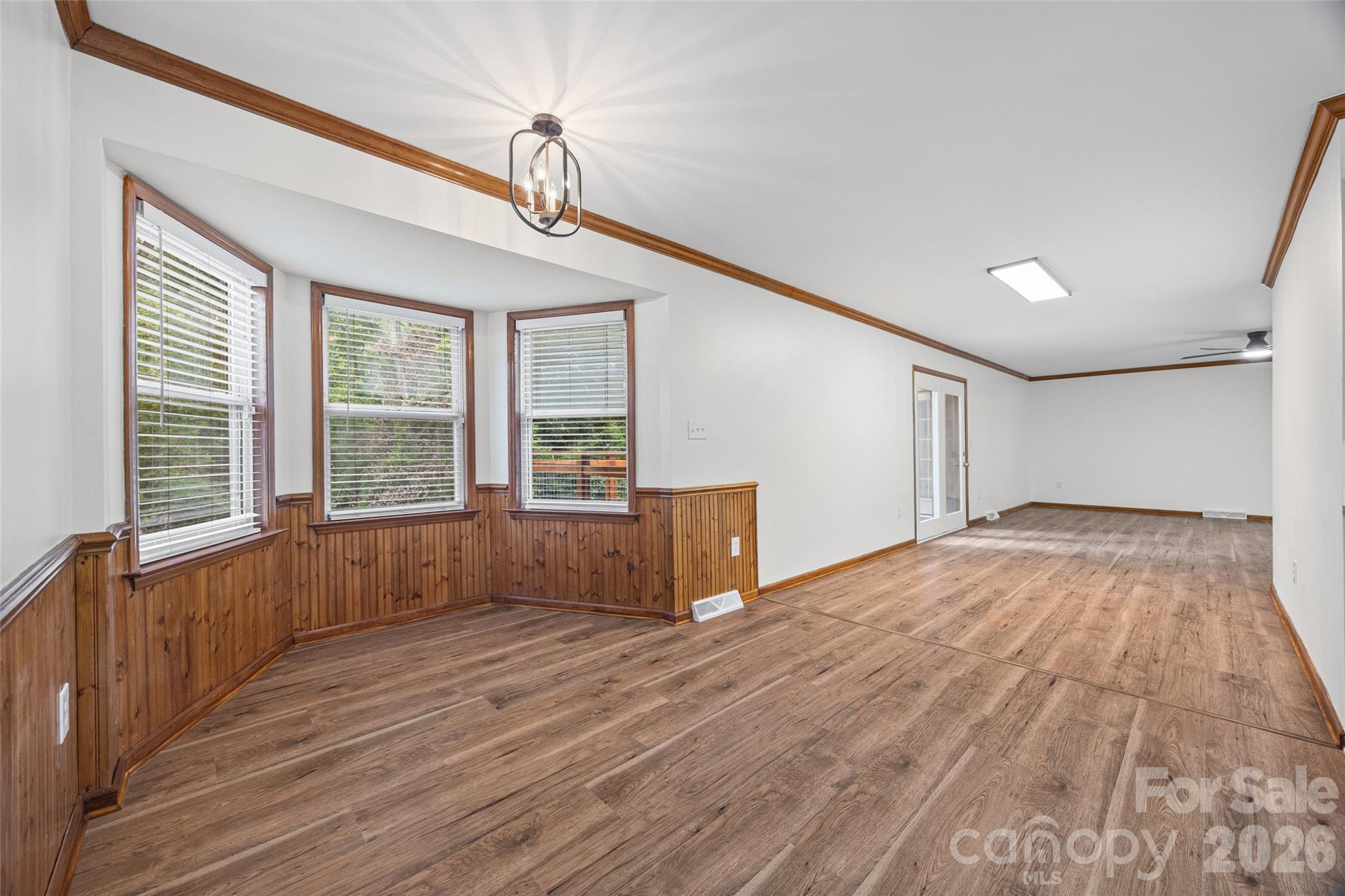 281 Schoolside Drive Property Photo 11