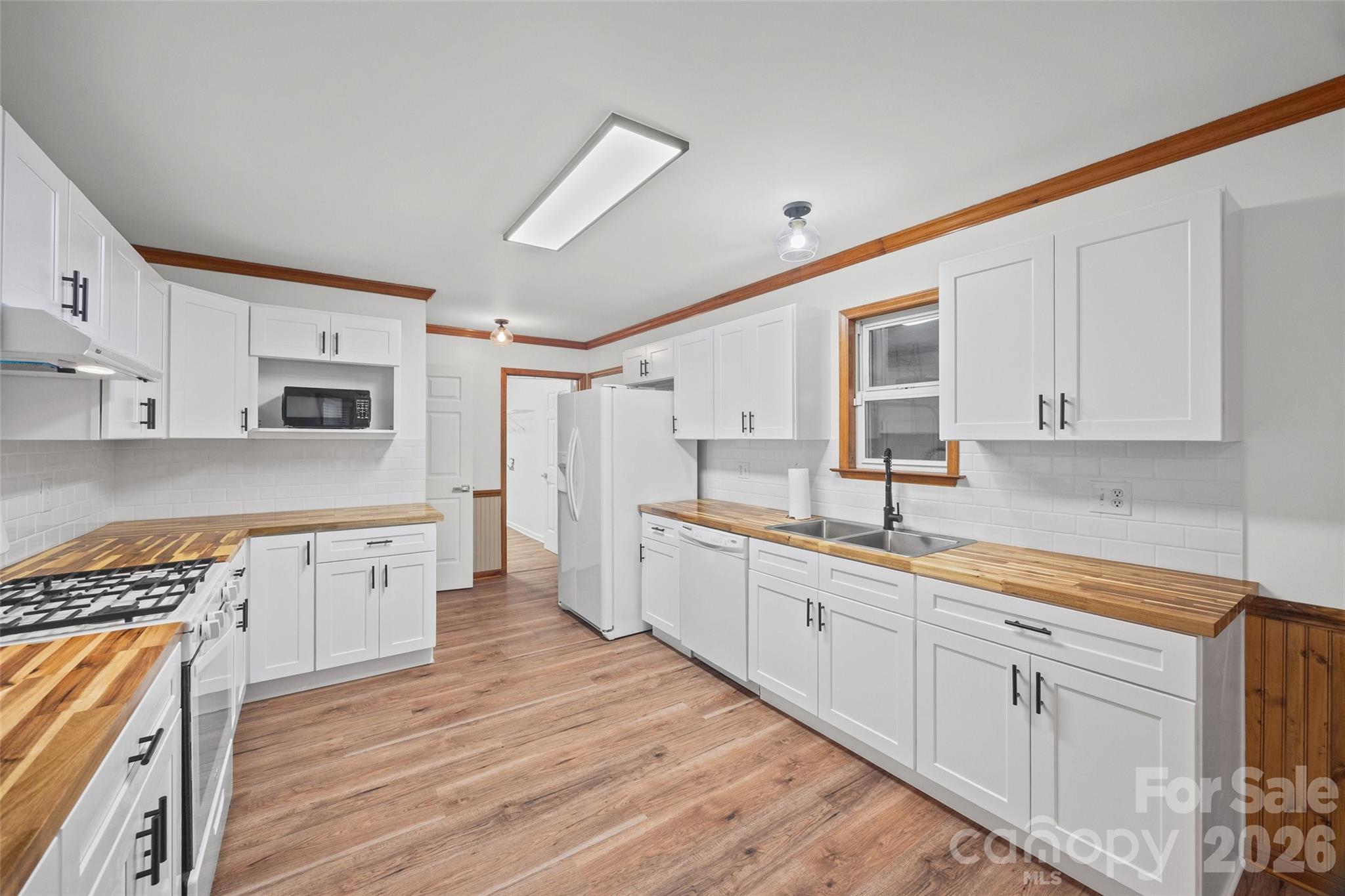 281 Schoolside Drive Property Photo 13