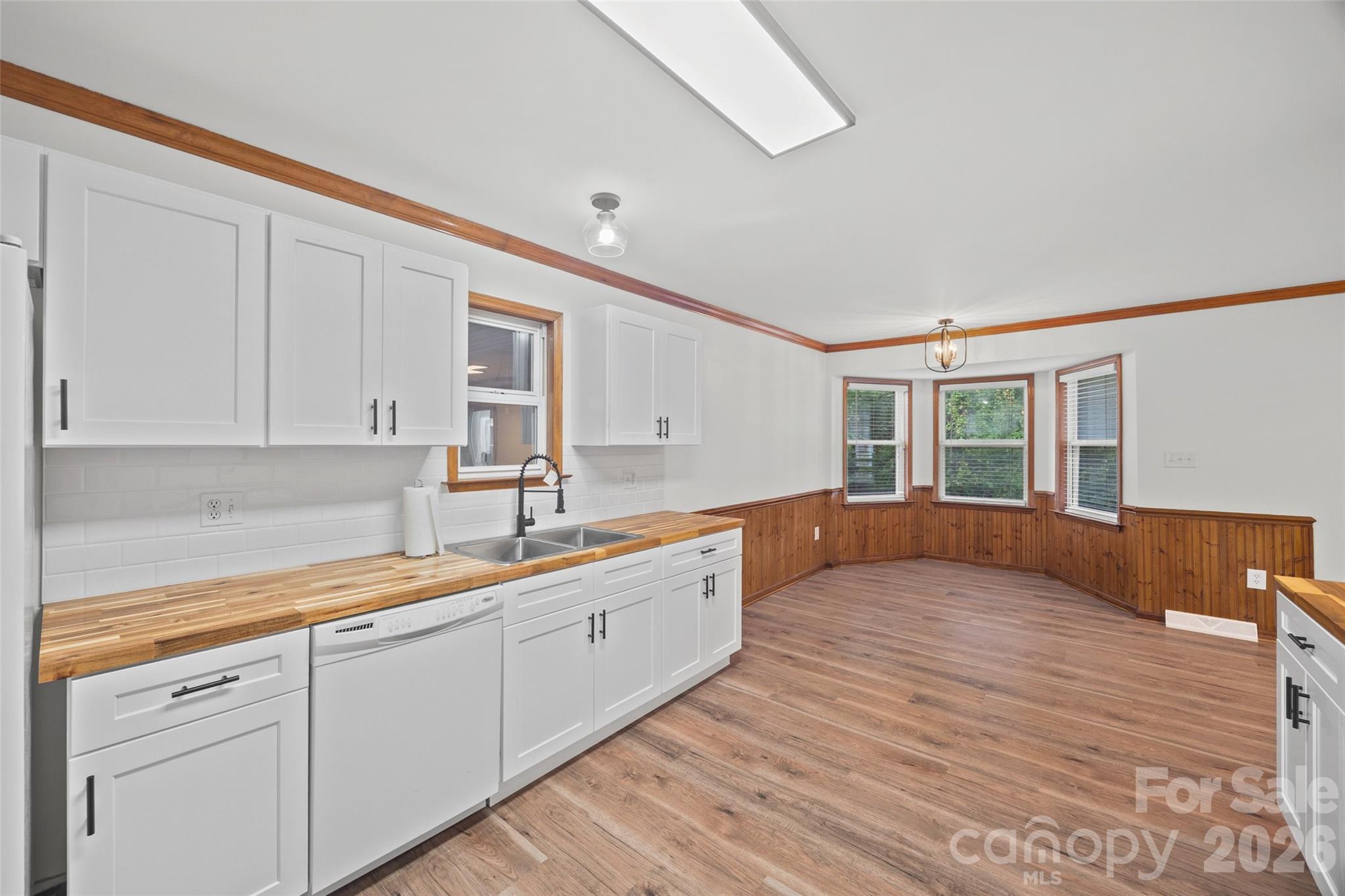 281 Schoolside Drive Property Photo 15