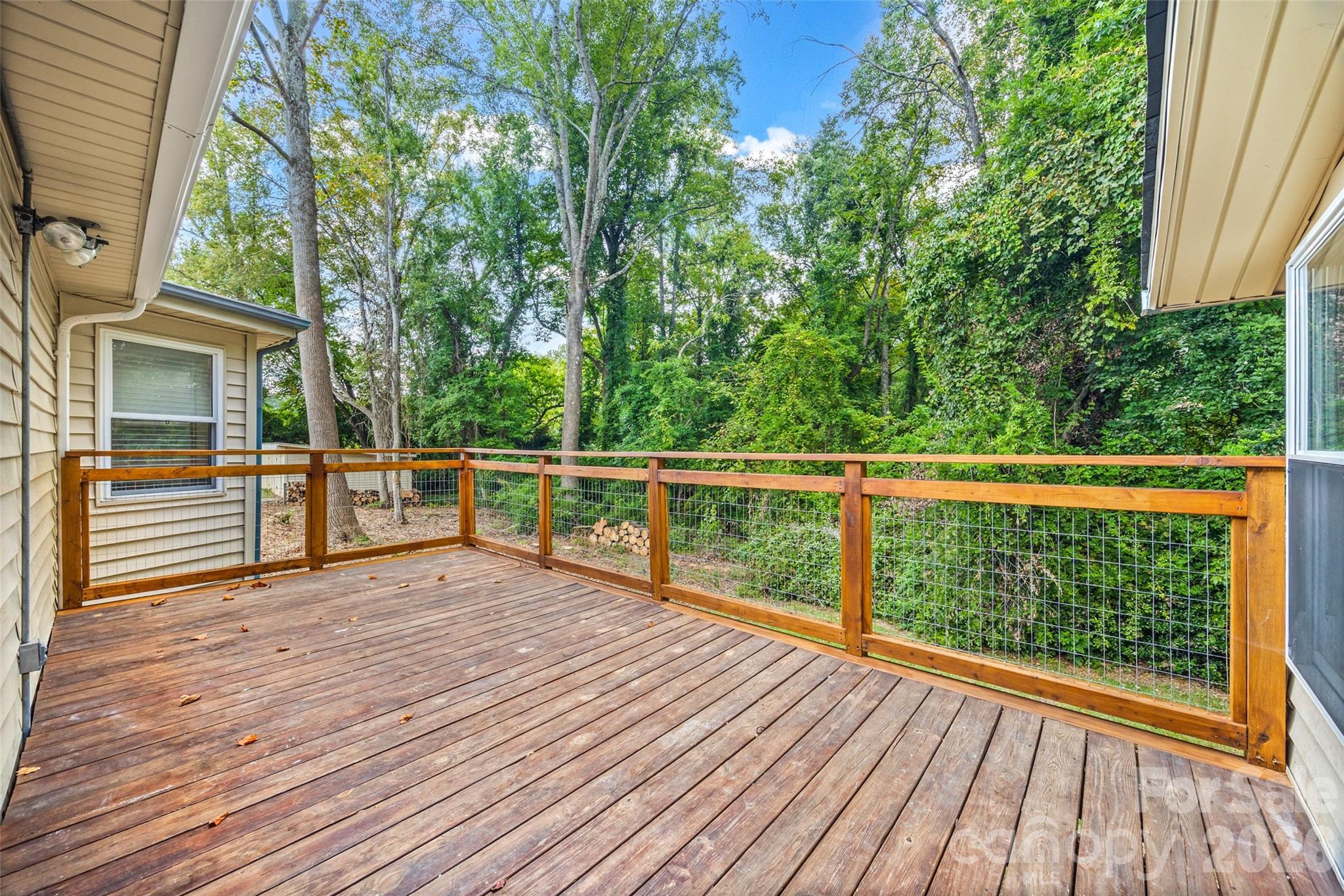 281 Schoolside Drive Property Photo 31