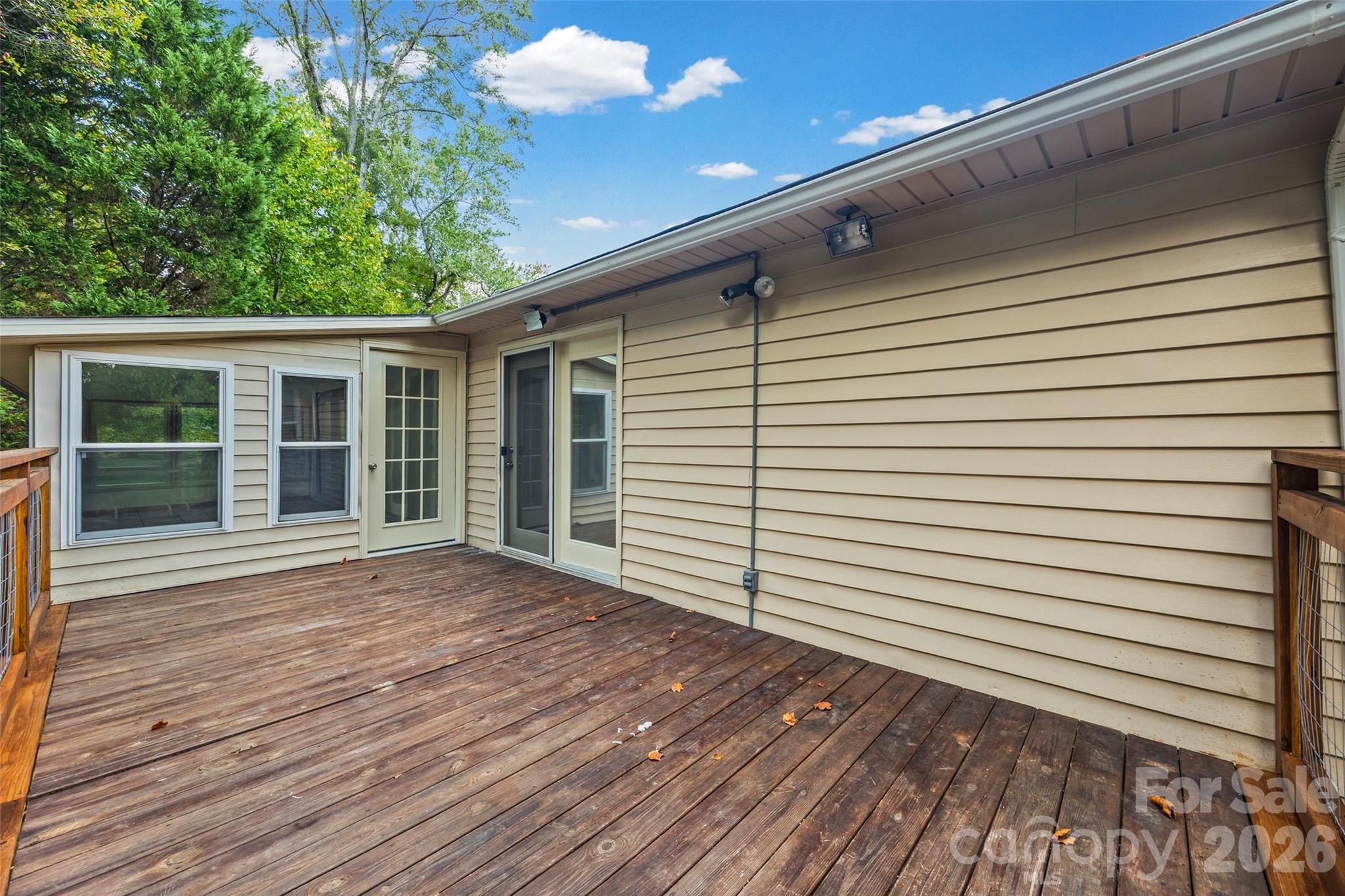281 Schoolside Drive Property Photo 32