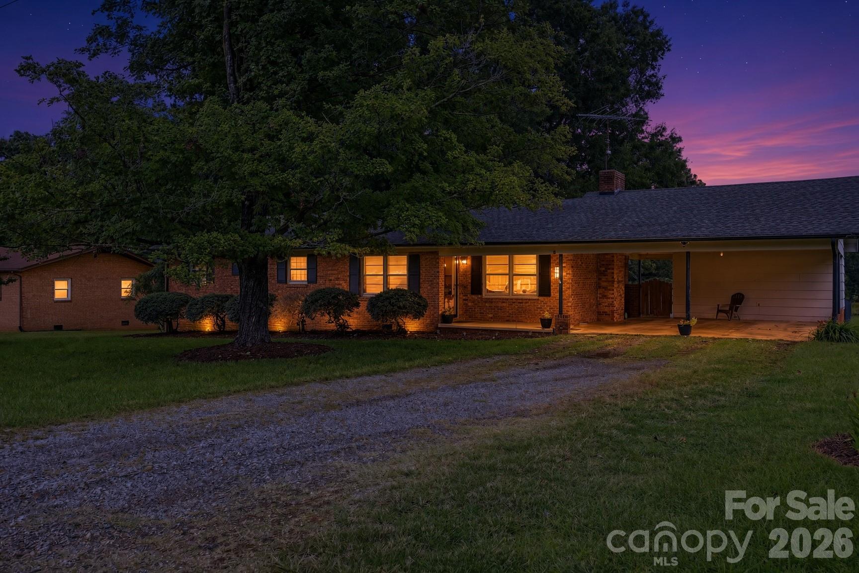 164 Davidson Court Property Photo 3