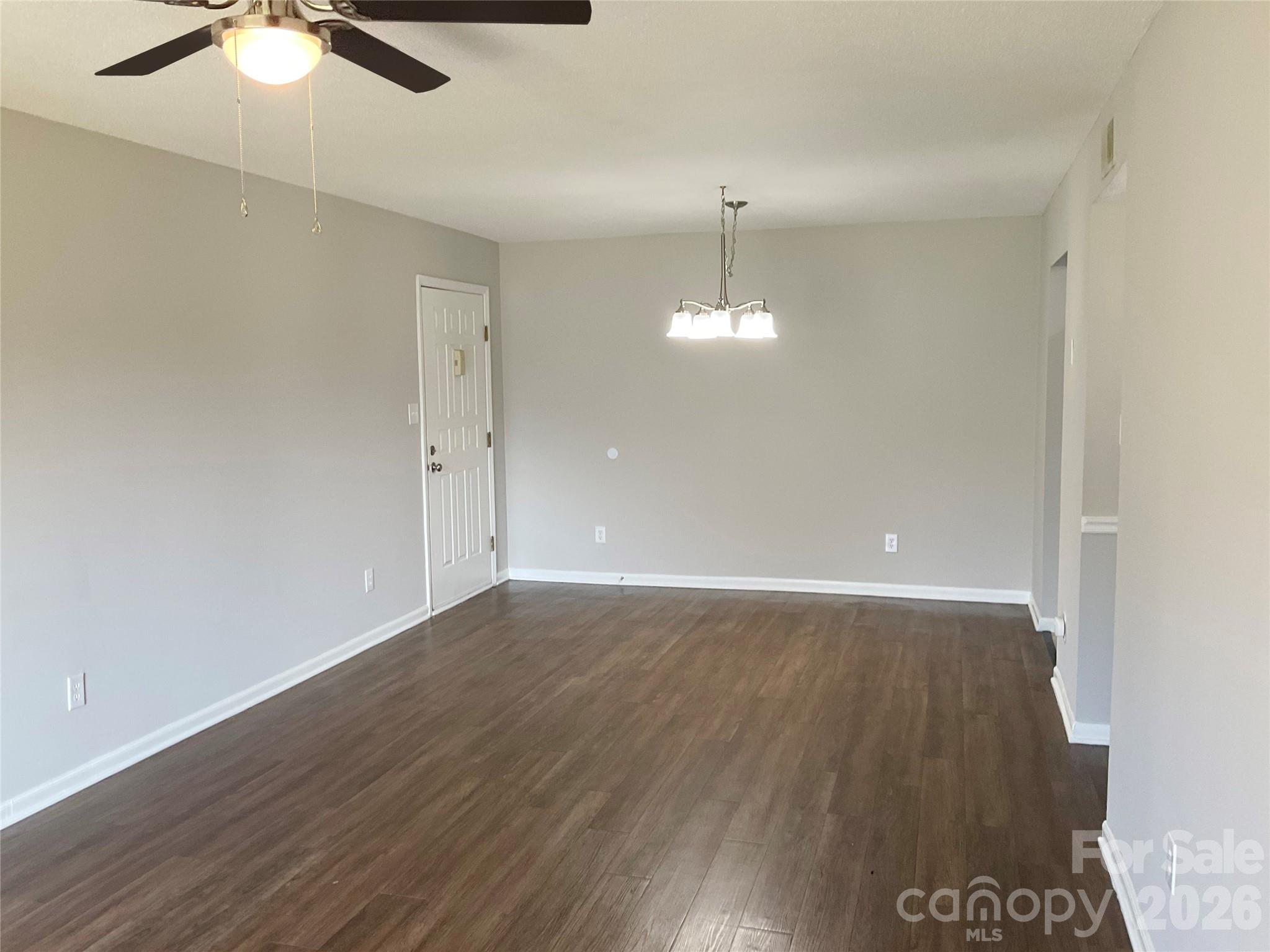 2116 S Main Street Property Photo 6