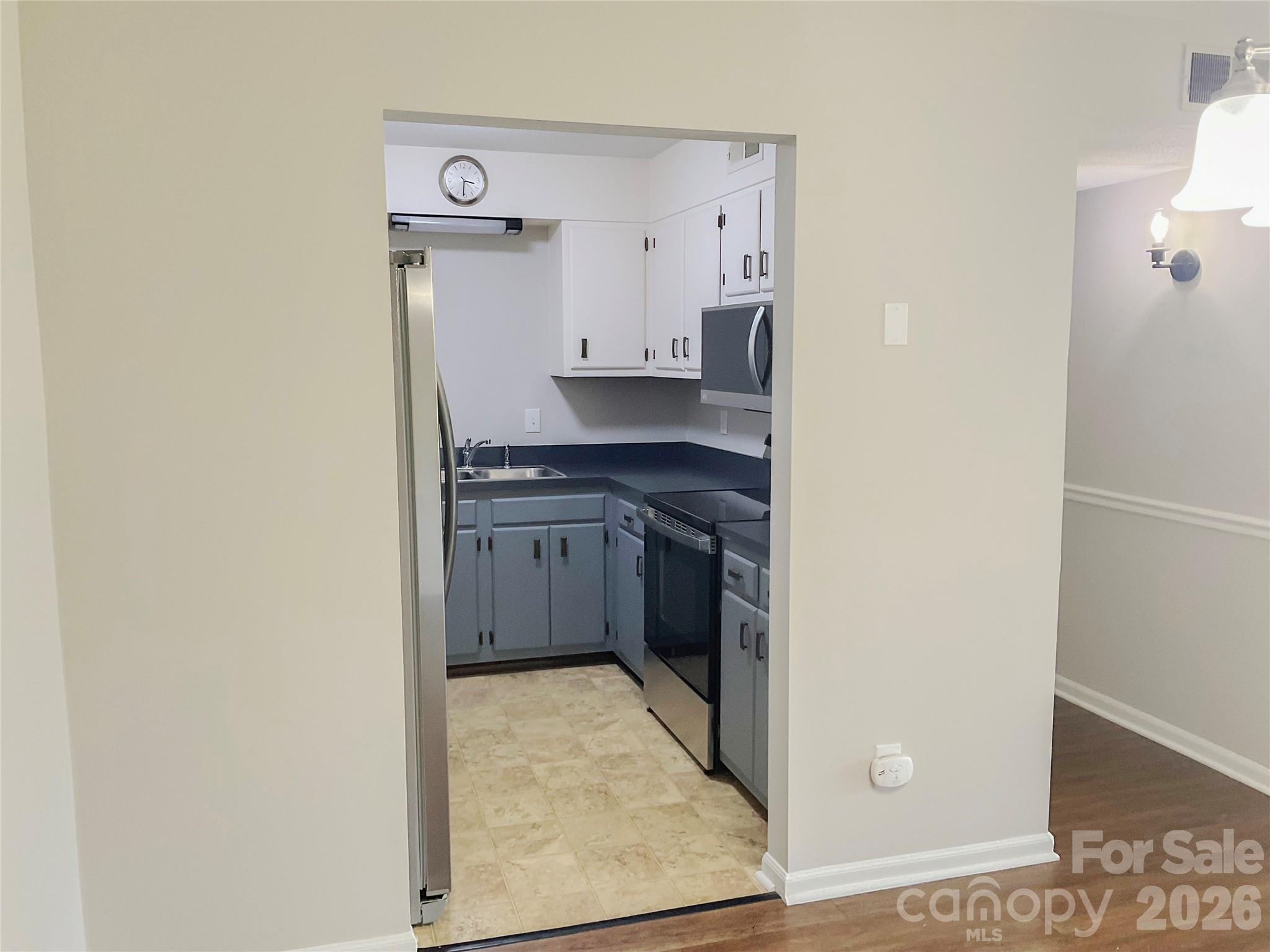 2116 S Main Street Property Photo 9