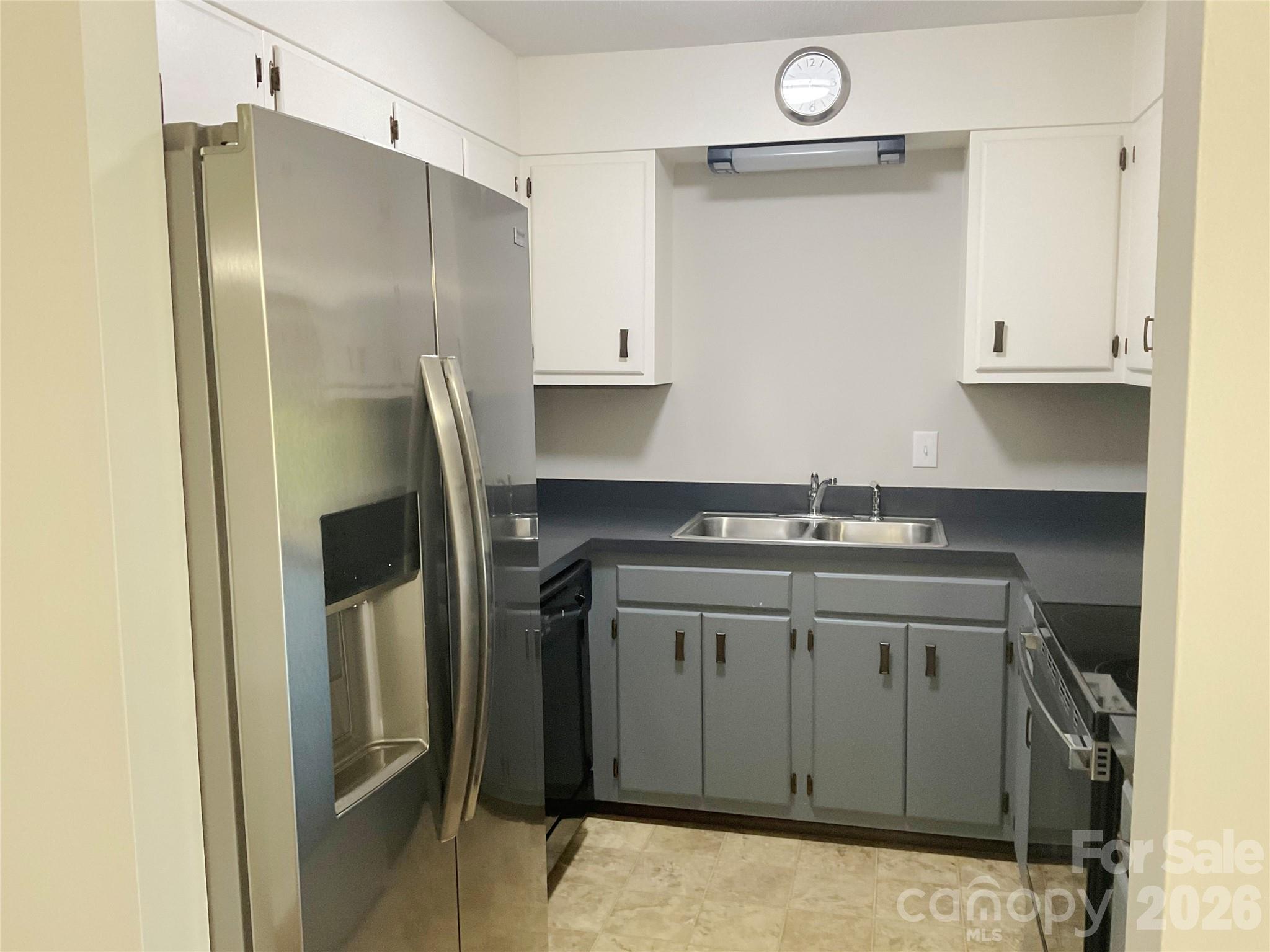 2116 S Main Street Property Photo 10