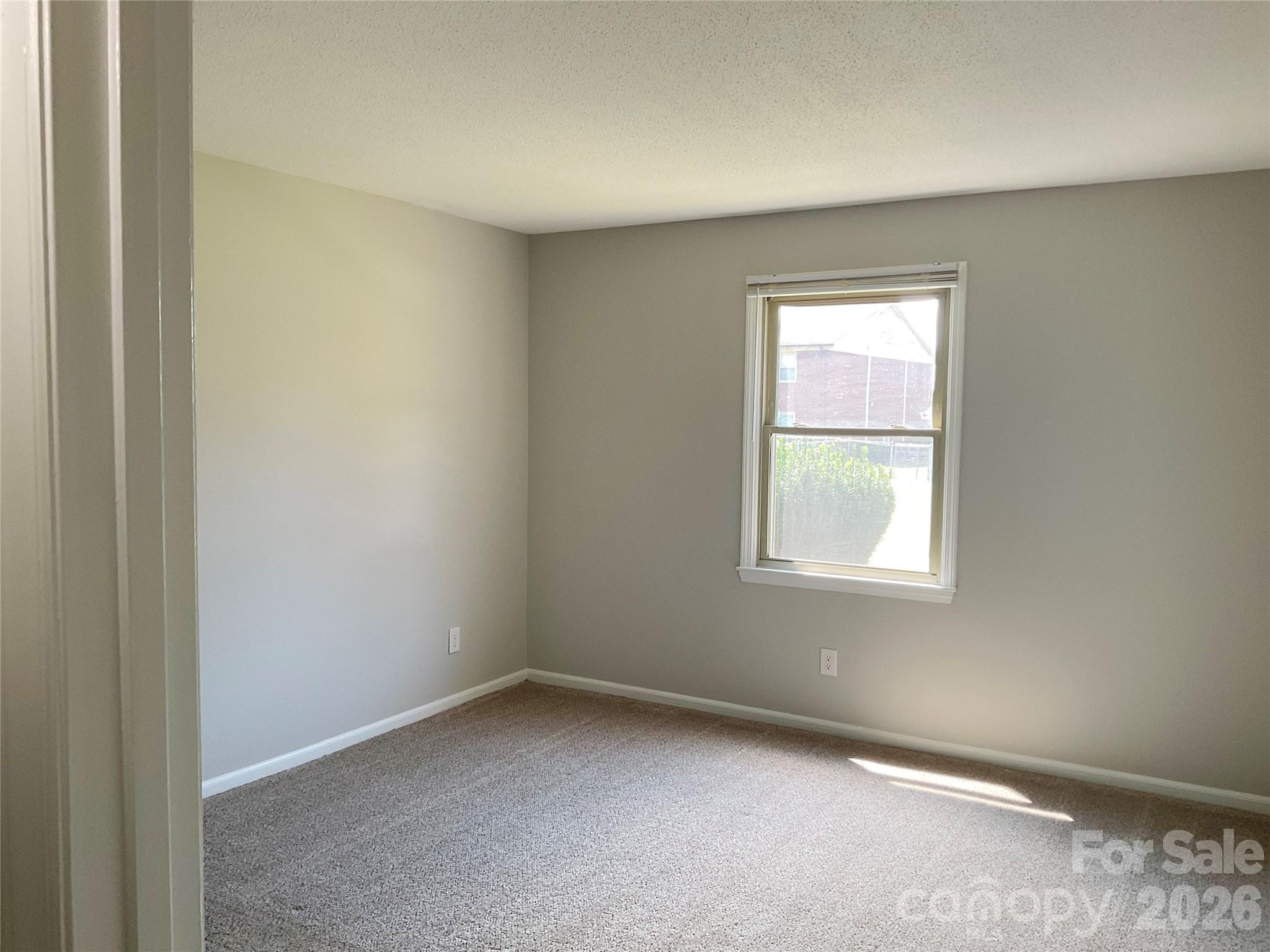 2116 S Main Street Property Photo 14