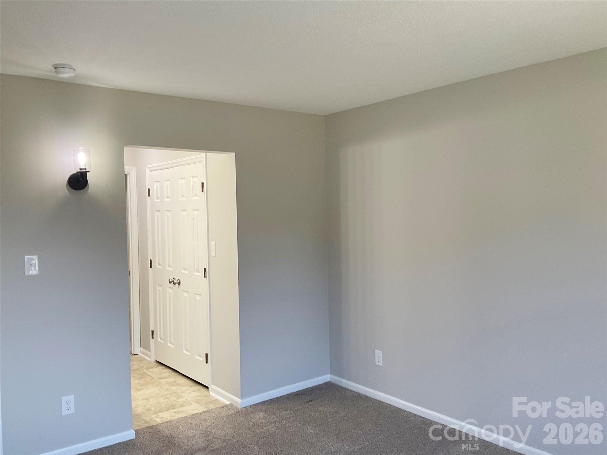 2116 S Main Street Property Photo 16