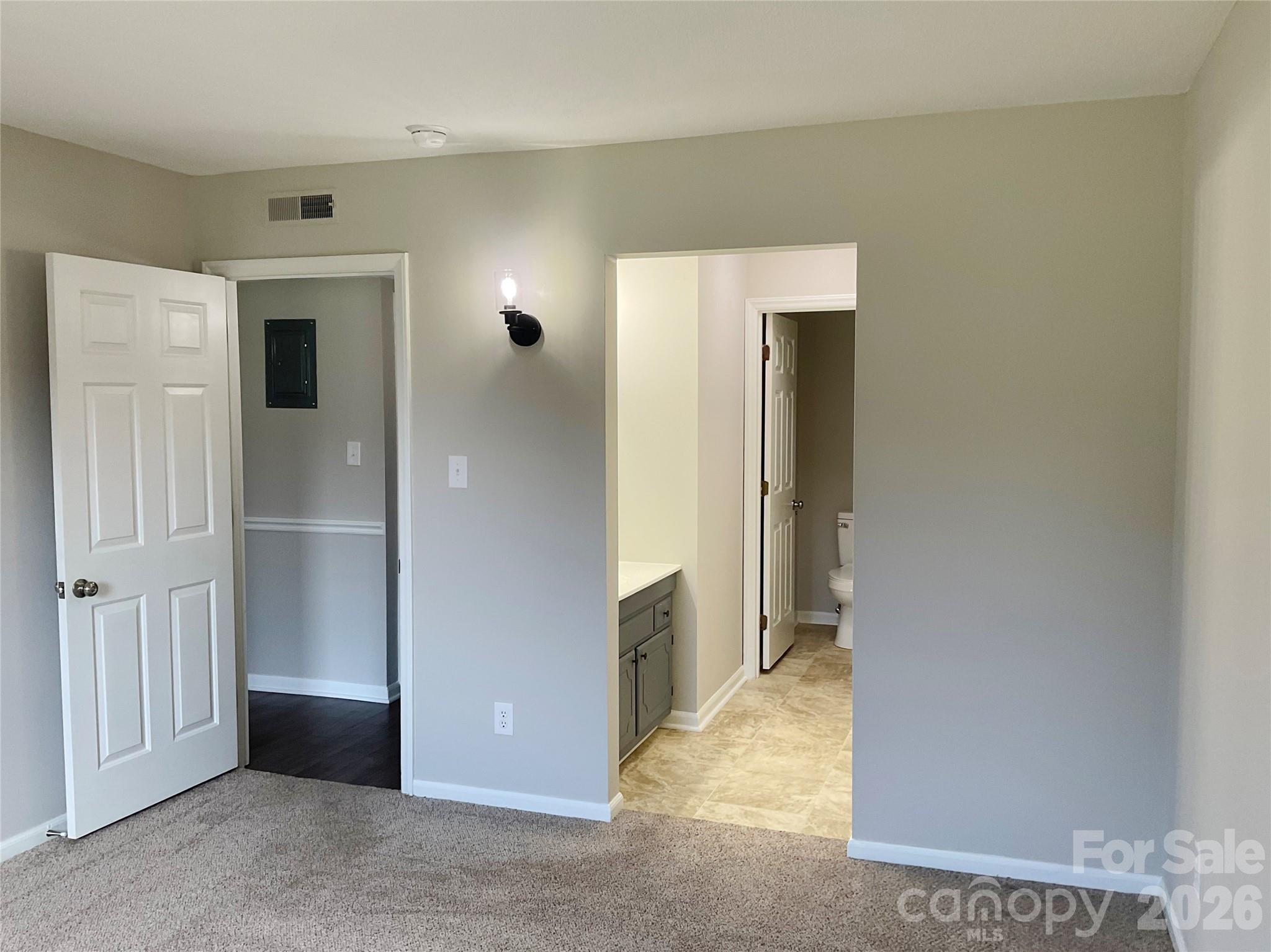 2116 S Main Street Property Photo 17