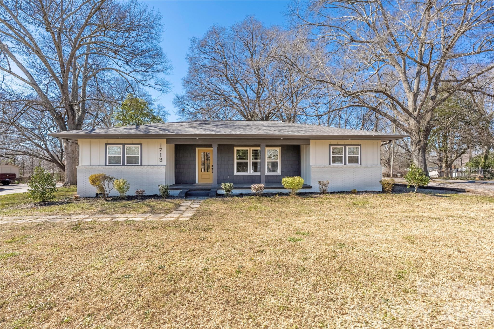 1713 Davis Park Road Property Photo 3