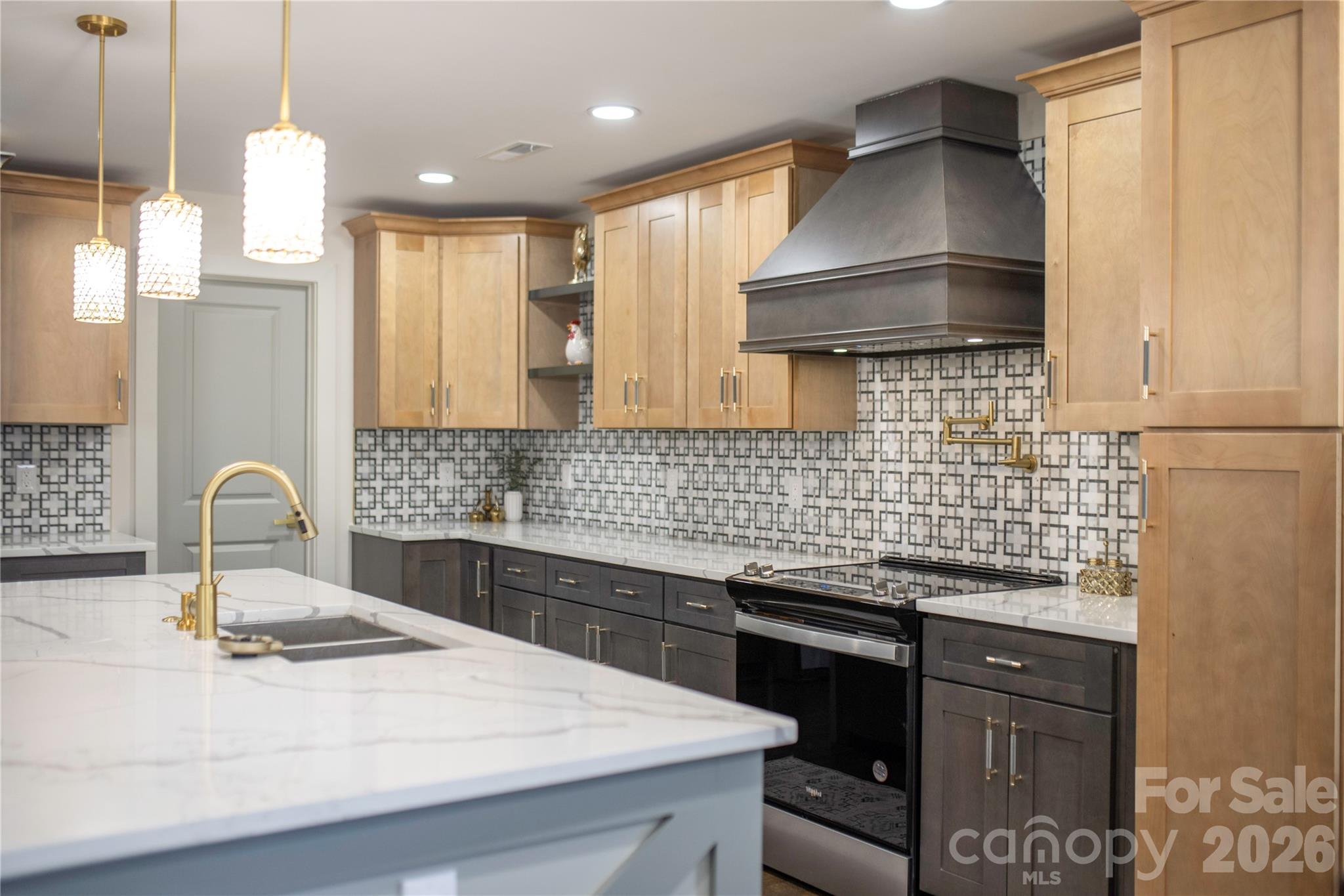 1713 Davis Park Road Property Photo 15