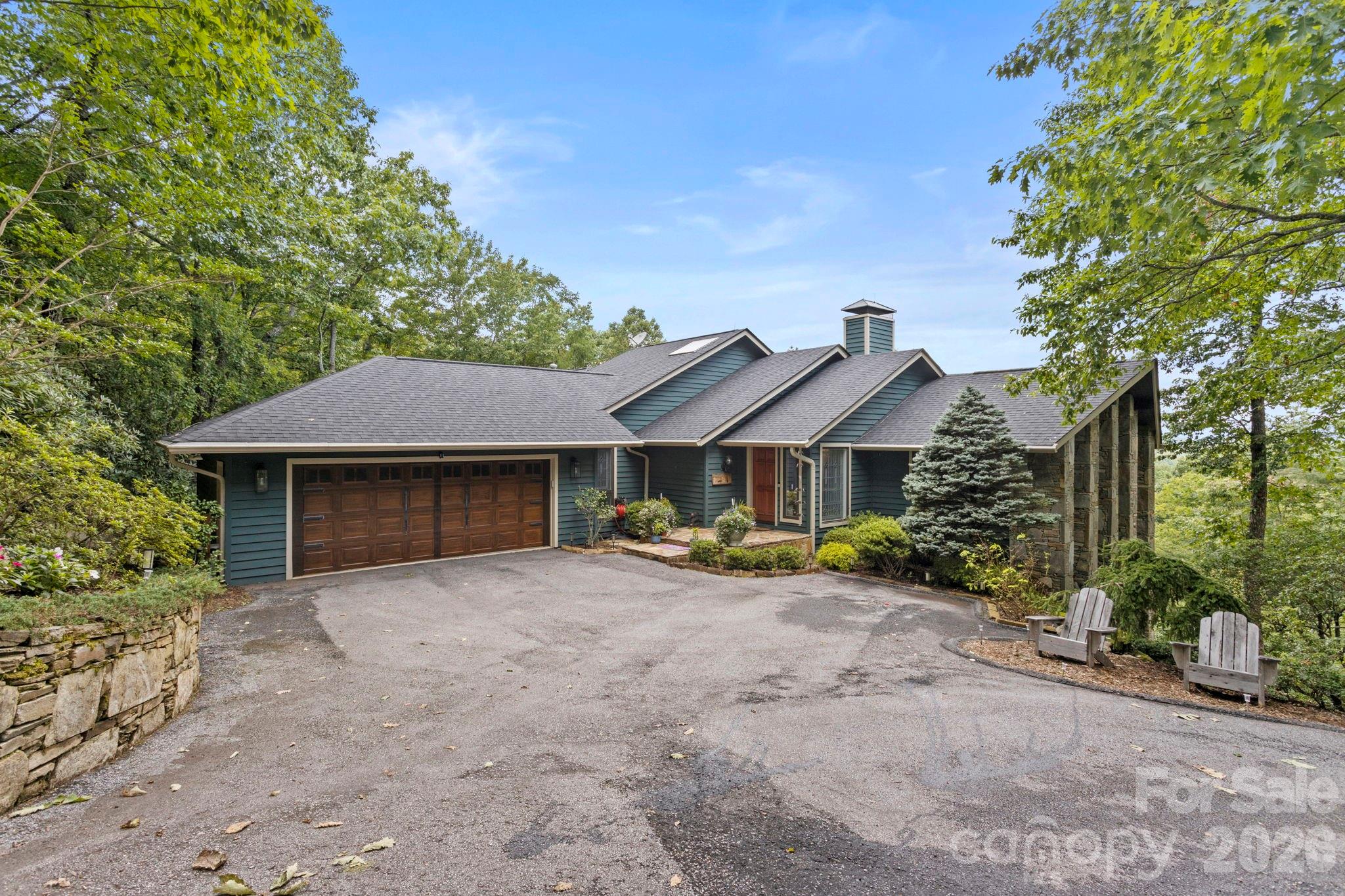 257 Dalhousie Court Property Photo 1