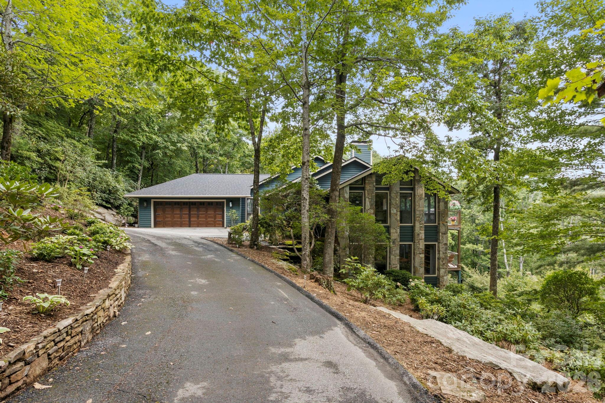 257 Dalhousie Court Property Photo 4
