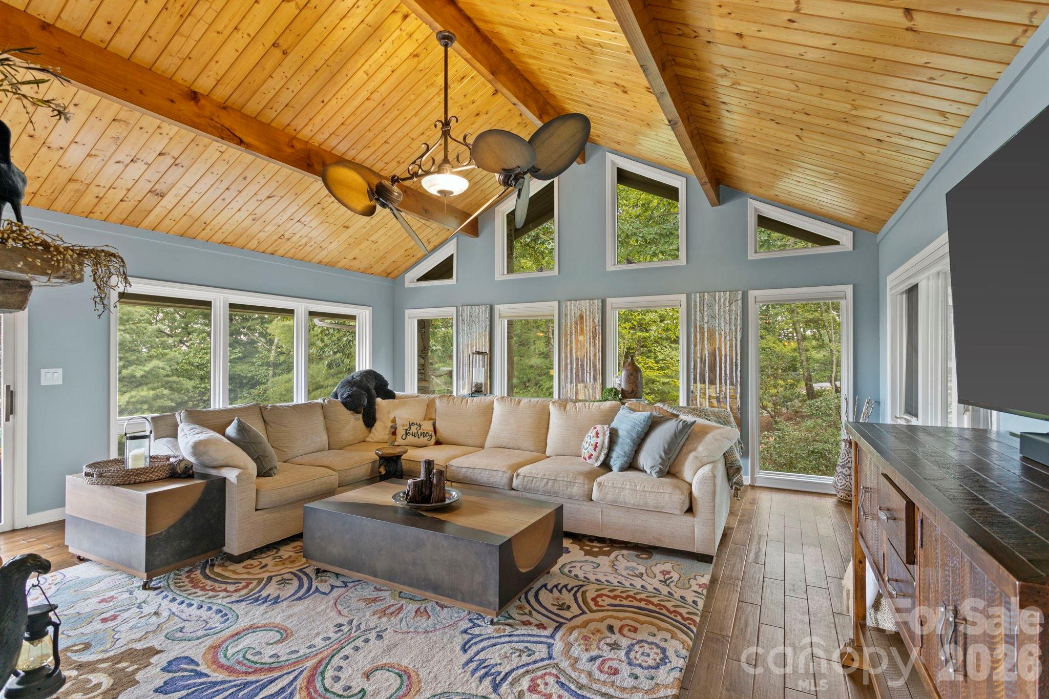 257 Dalhousie Court Property Photo 8