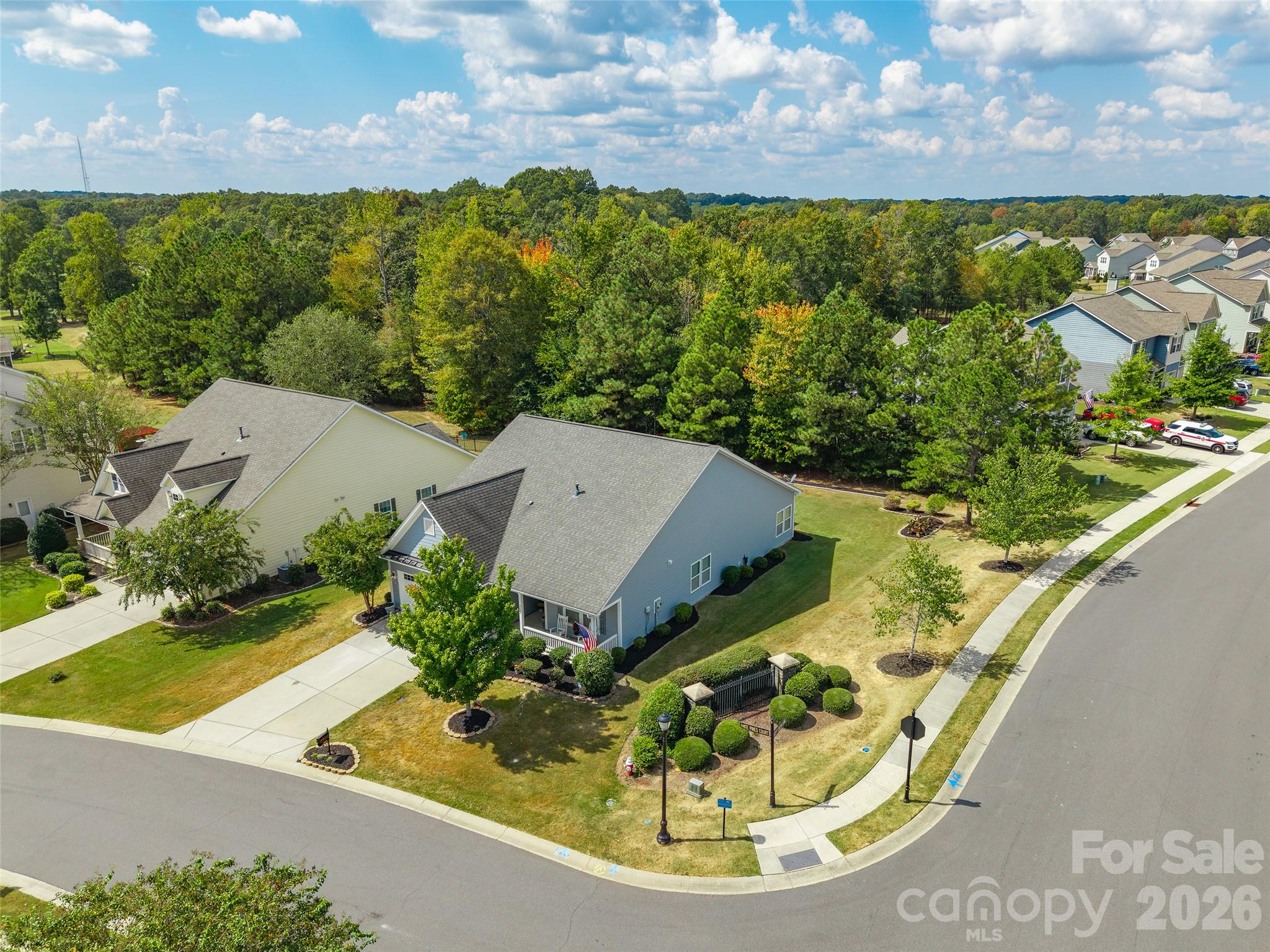 2602 White Pines Court Property Photo 3