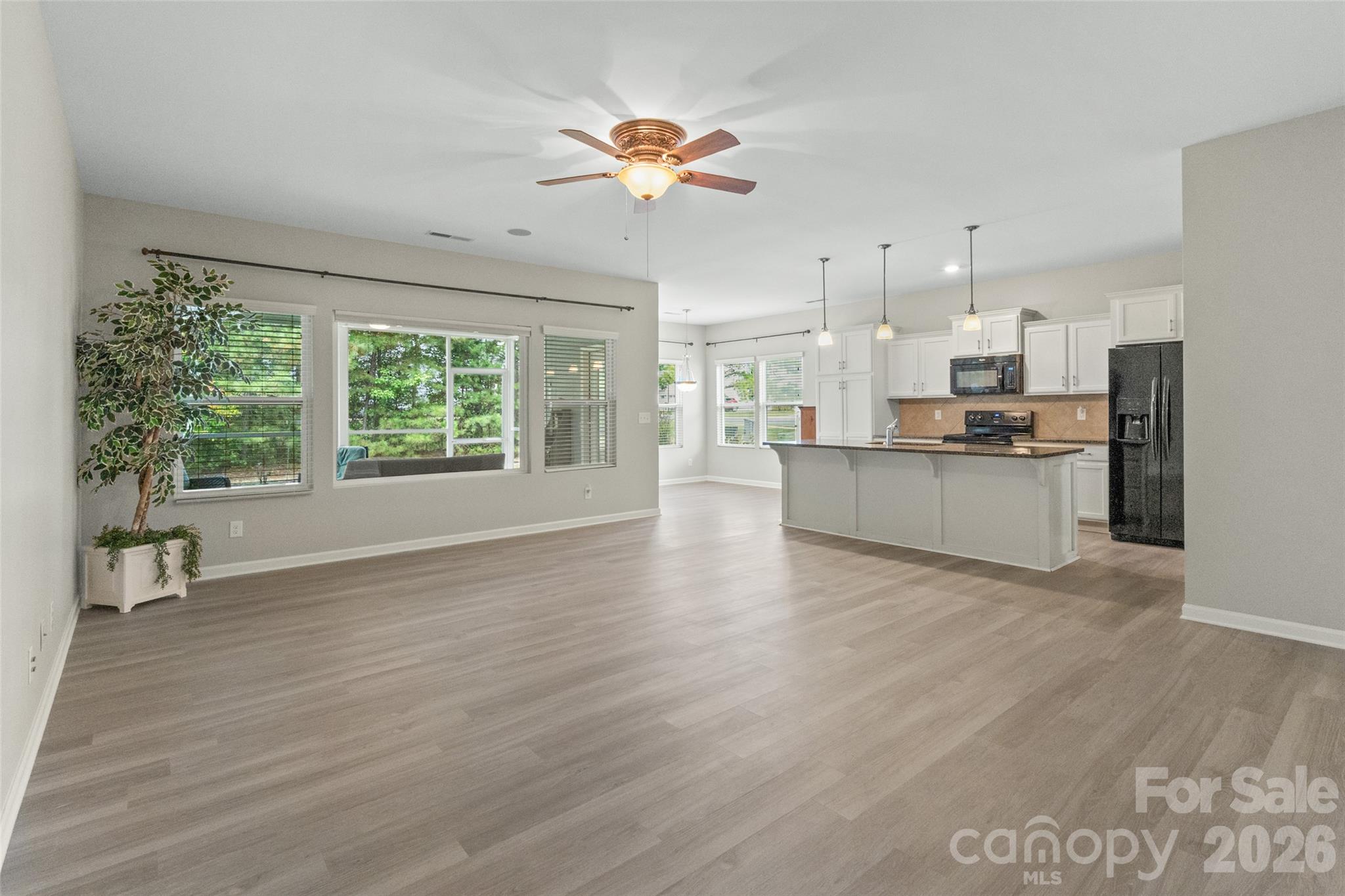 2602 White Pines Court Property Photo 11