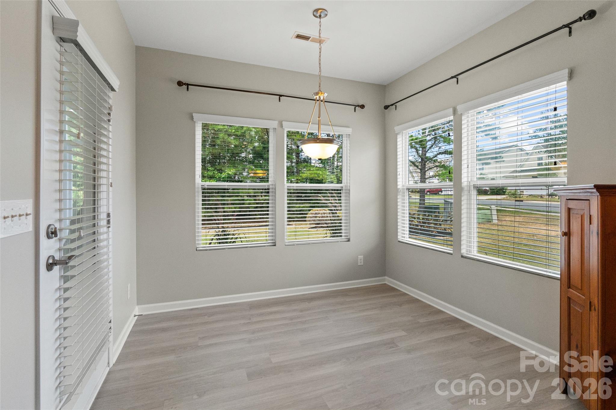 2602 White Pines Court Property Photo 19