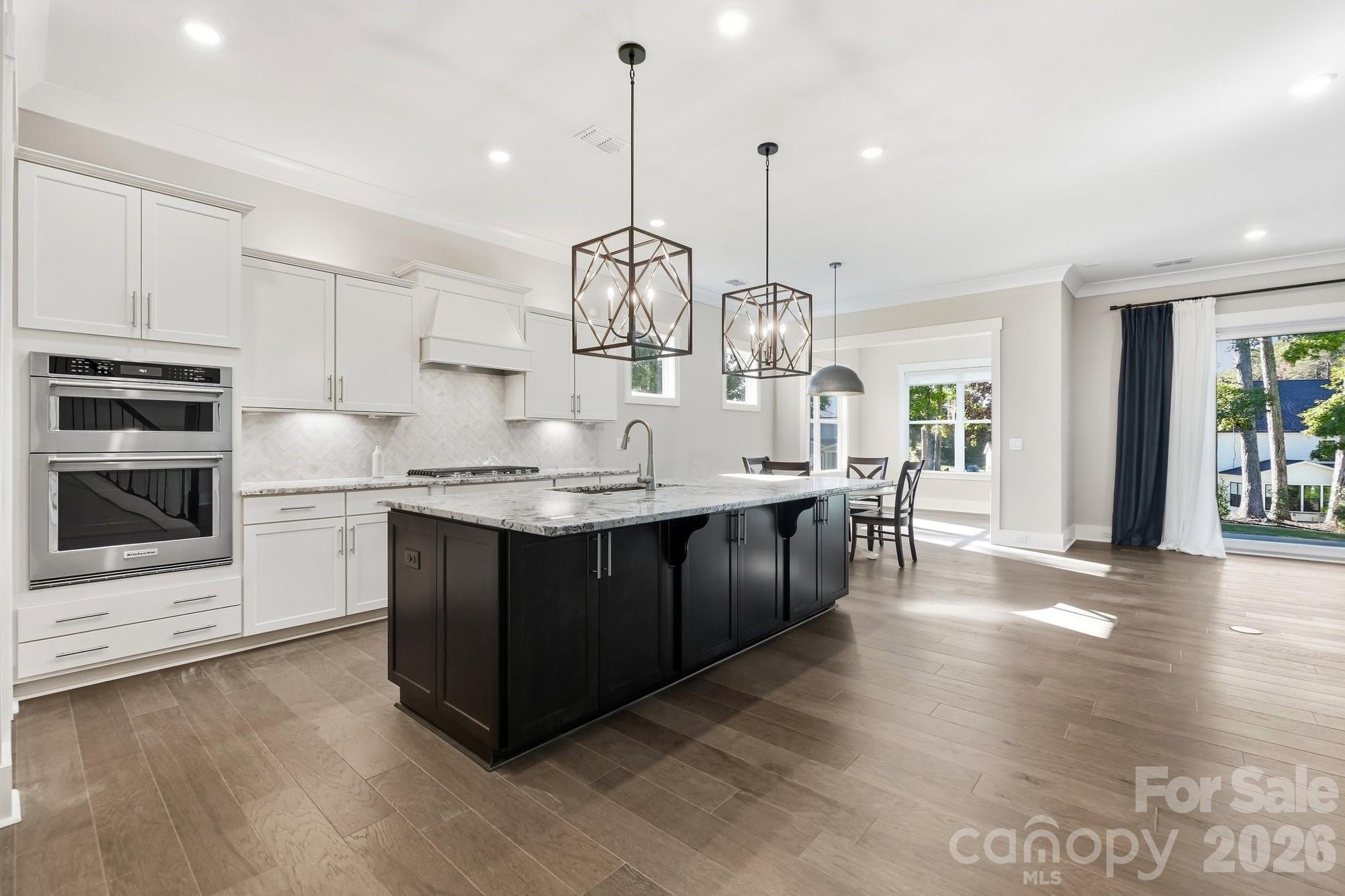 14015 Camden Close Circle Property Photo 8
