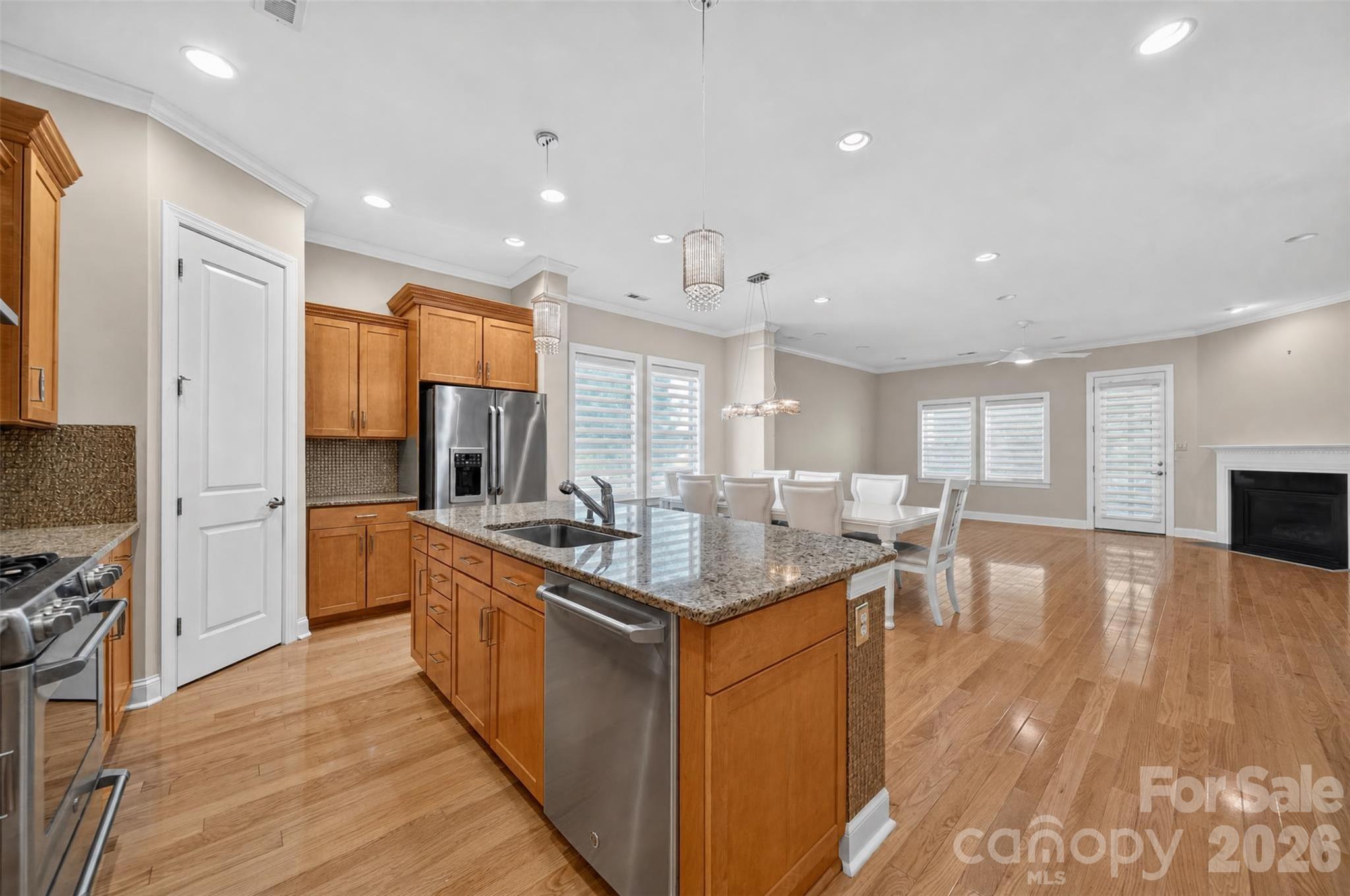 9524 Heritage Farm Avenue Property Photo 6