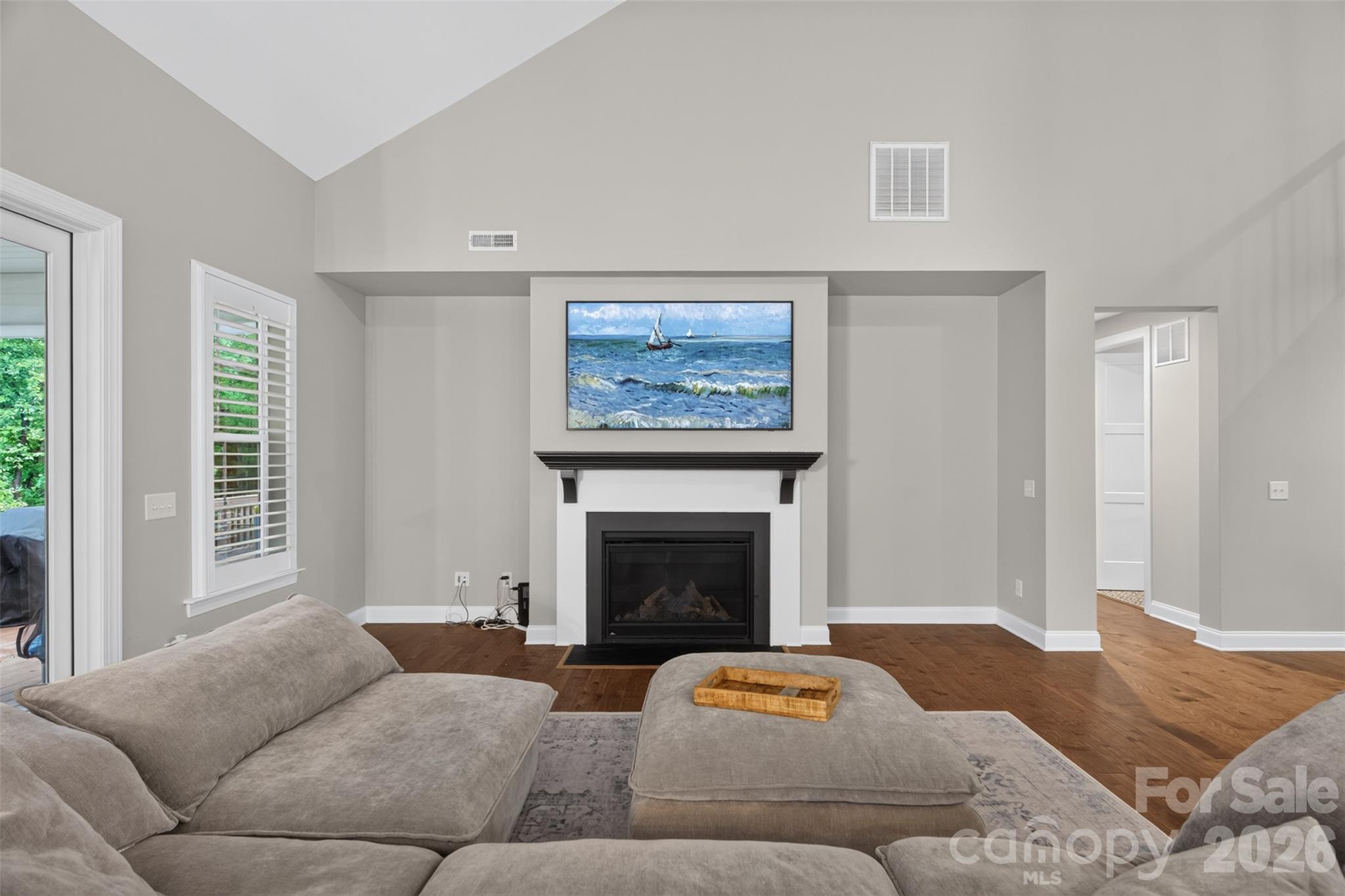 6601 Harbor Oaks Drive Property Photo 6
