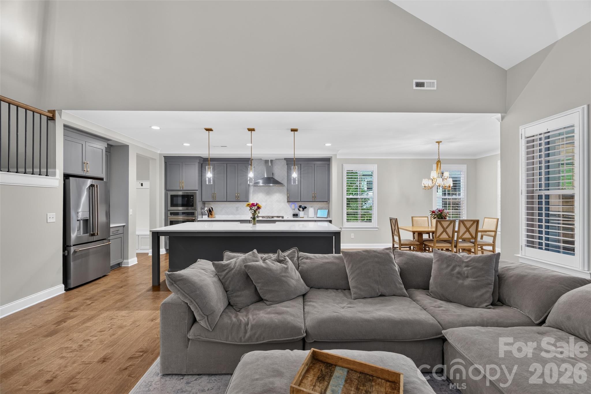 6601 Harbor Oaks Drive Property Photo 8