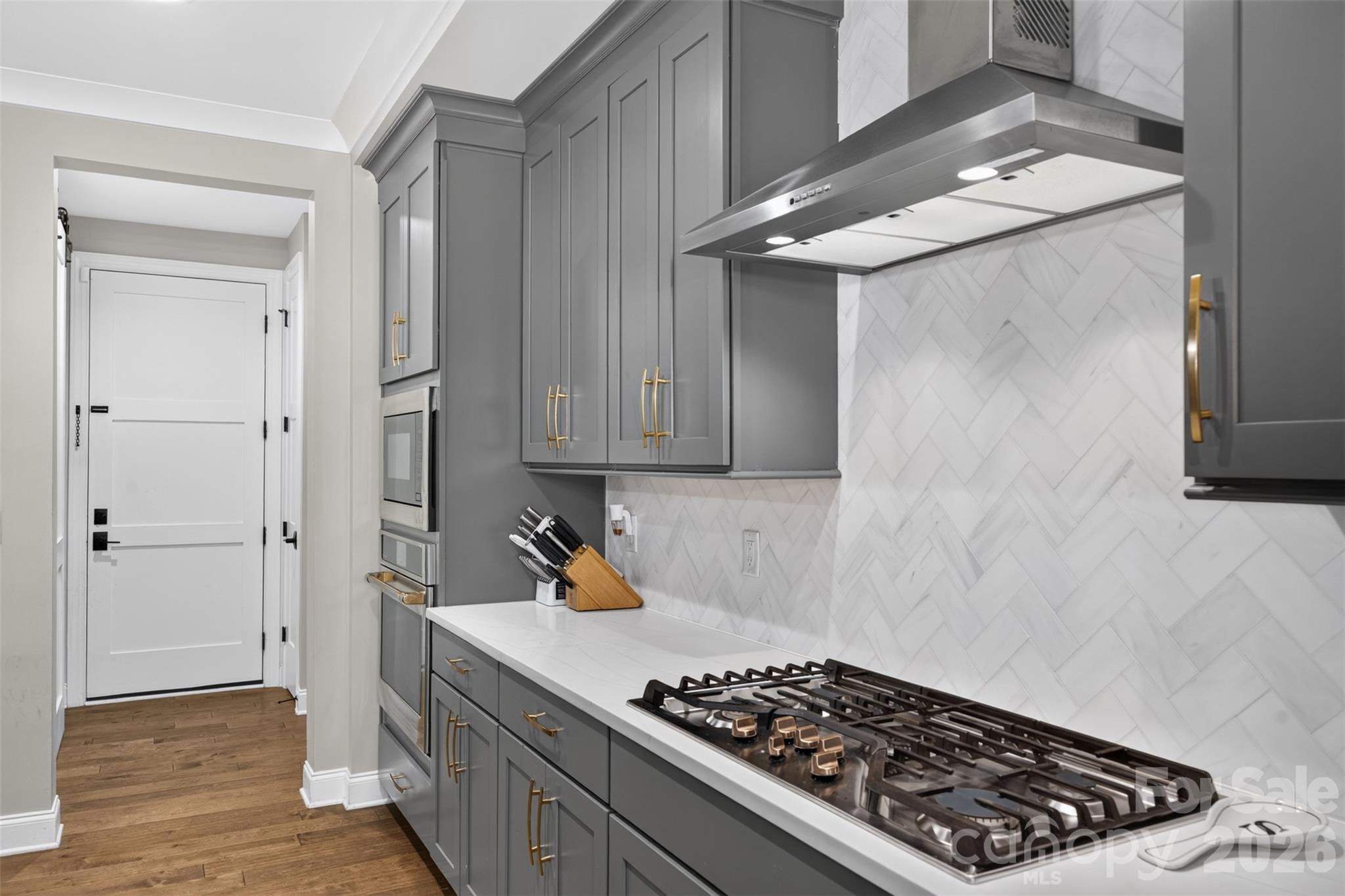 6601 Harbor Oaks Drive Property Photo 11