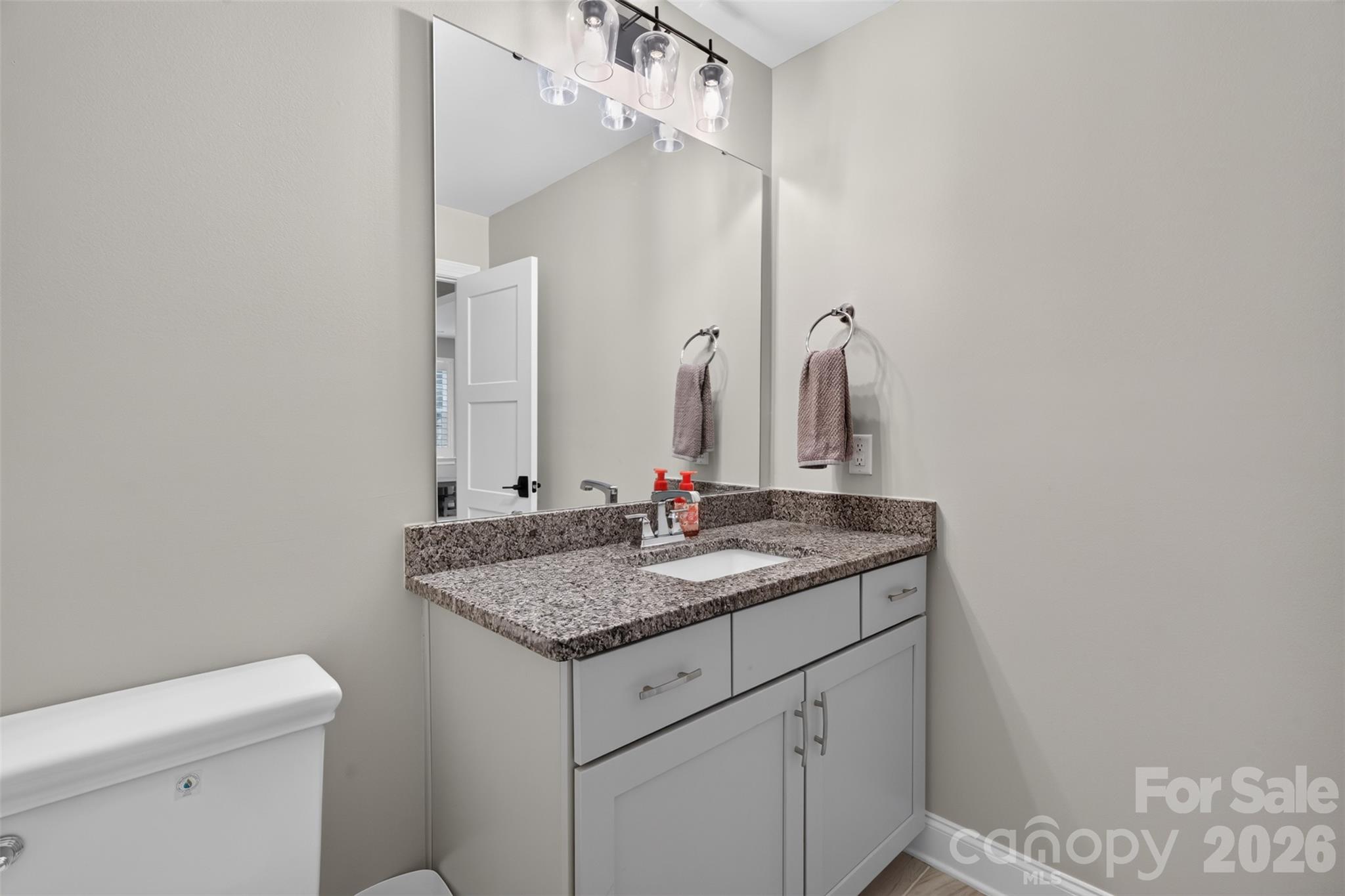 6601 Harbor Oaks Drive Property Photo 24