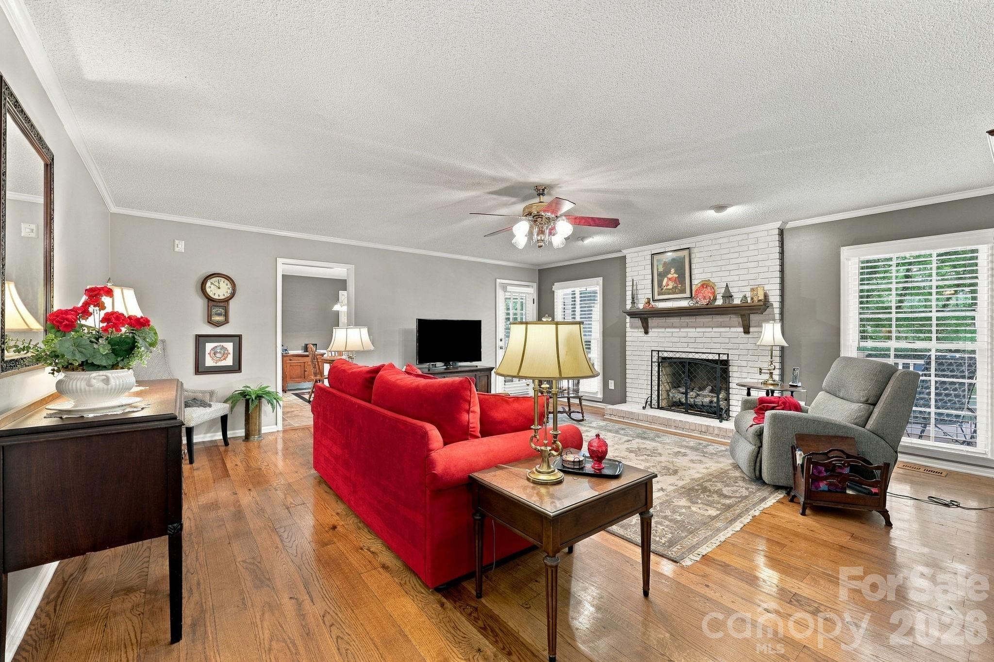 31883 Ameron Circle Property Photo 12