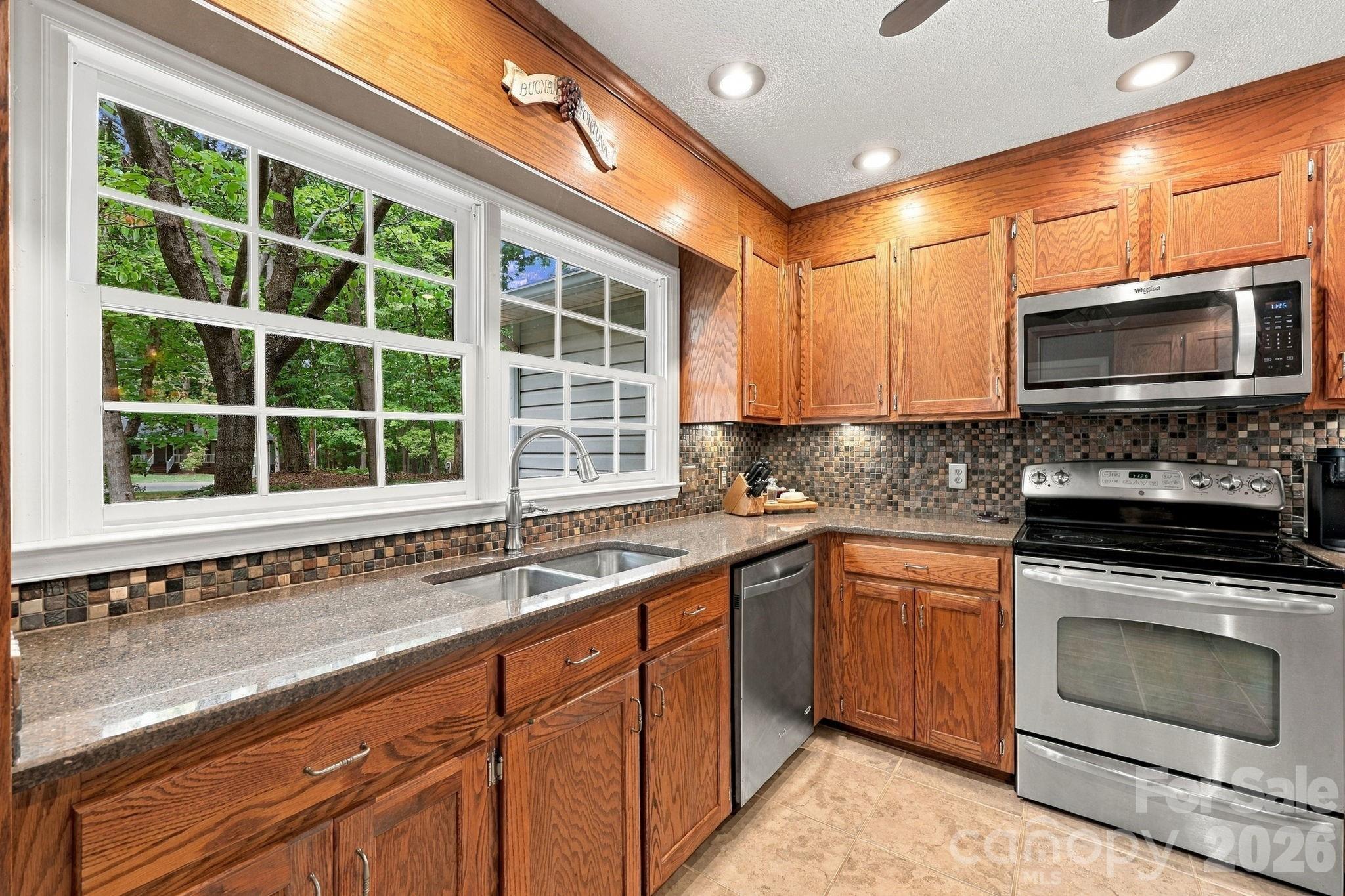 31883 Ameron Circle Property Photo 16