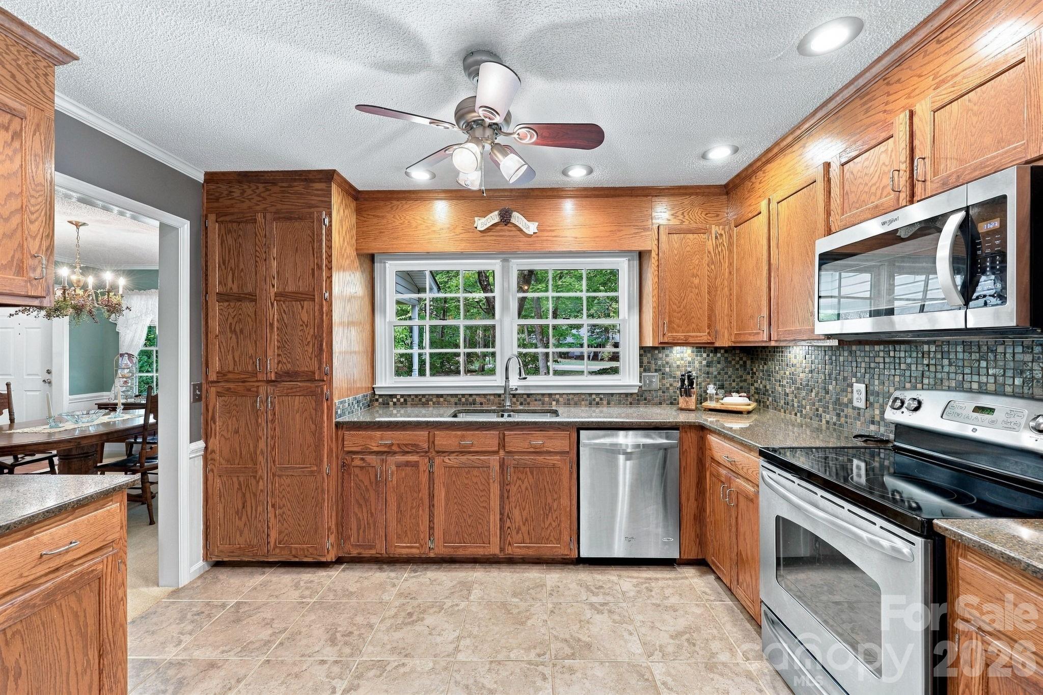 31883 Ameron Circle Property Photo 17
