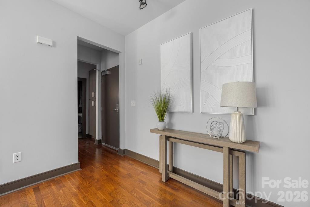 300 Magnolia Avenue 101 Property Photo 4